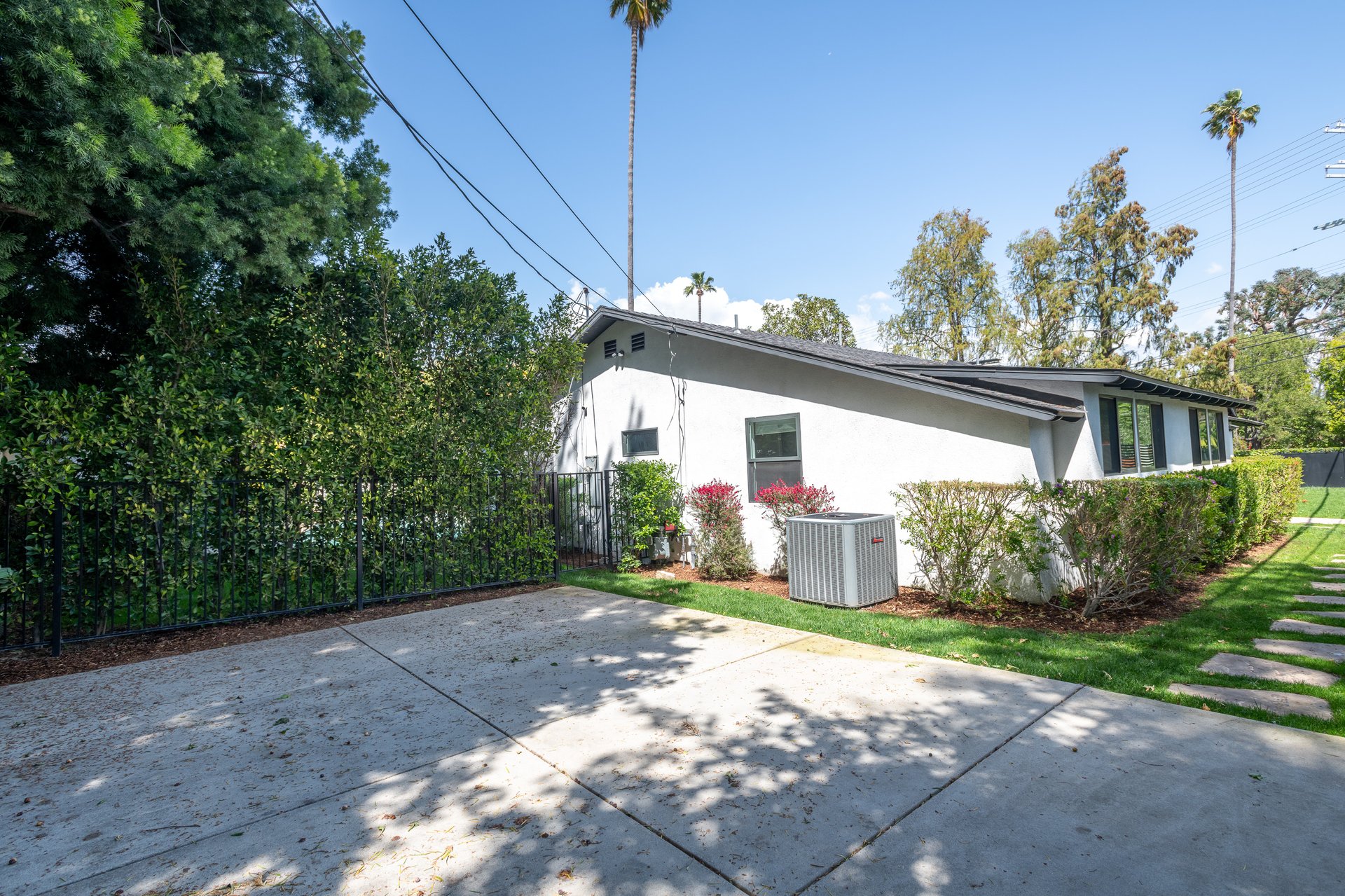 4495 Libbit Ave.
