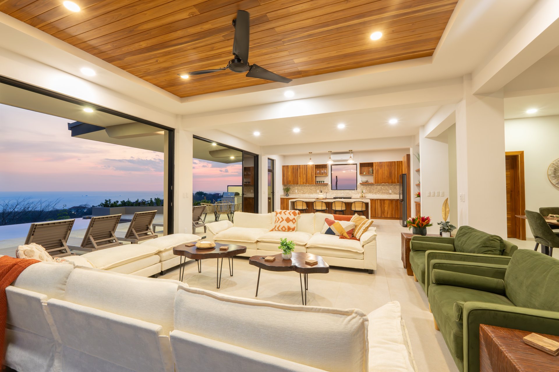 Casa Vista Escondida | 5 Bedroom Ocean View Estate with Seller Financing & Additional Lot in Playa Potrero Costa Rica