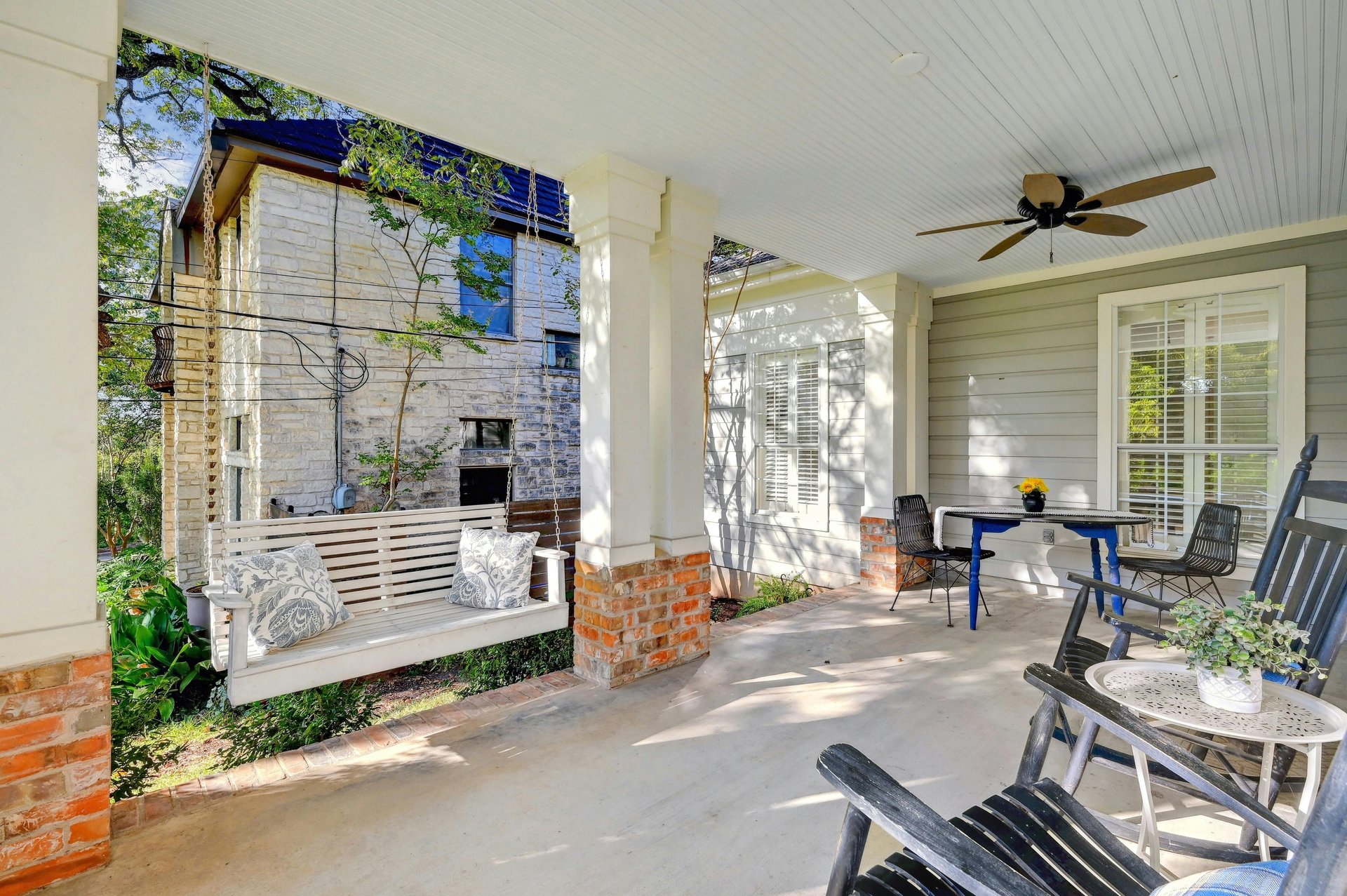 908 W 18th Street 