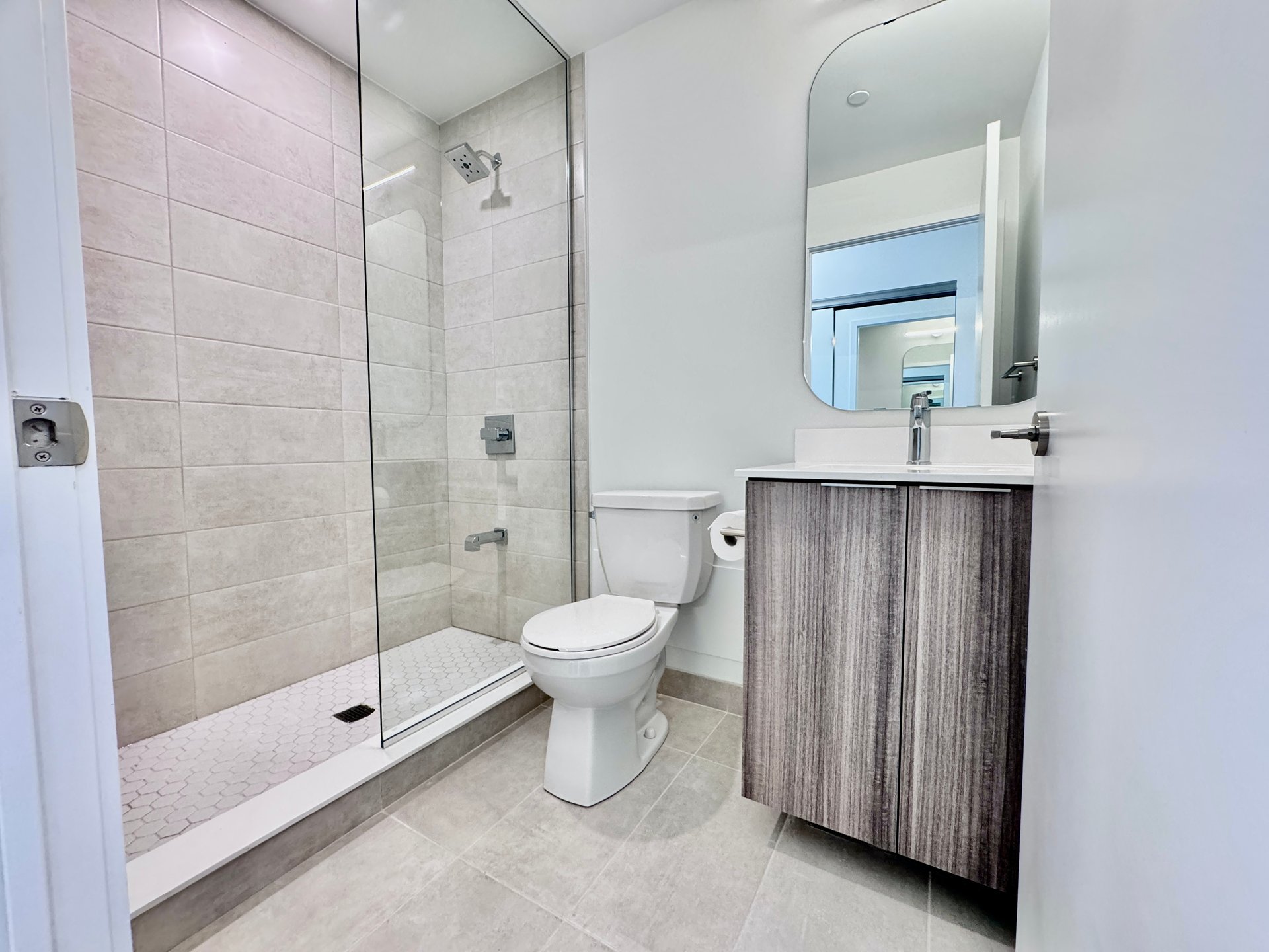 15 Richardson Street Unit: 616