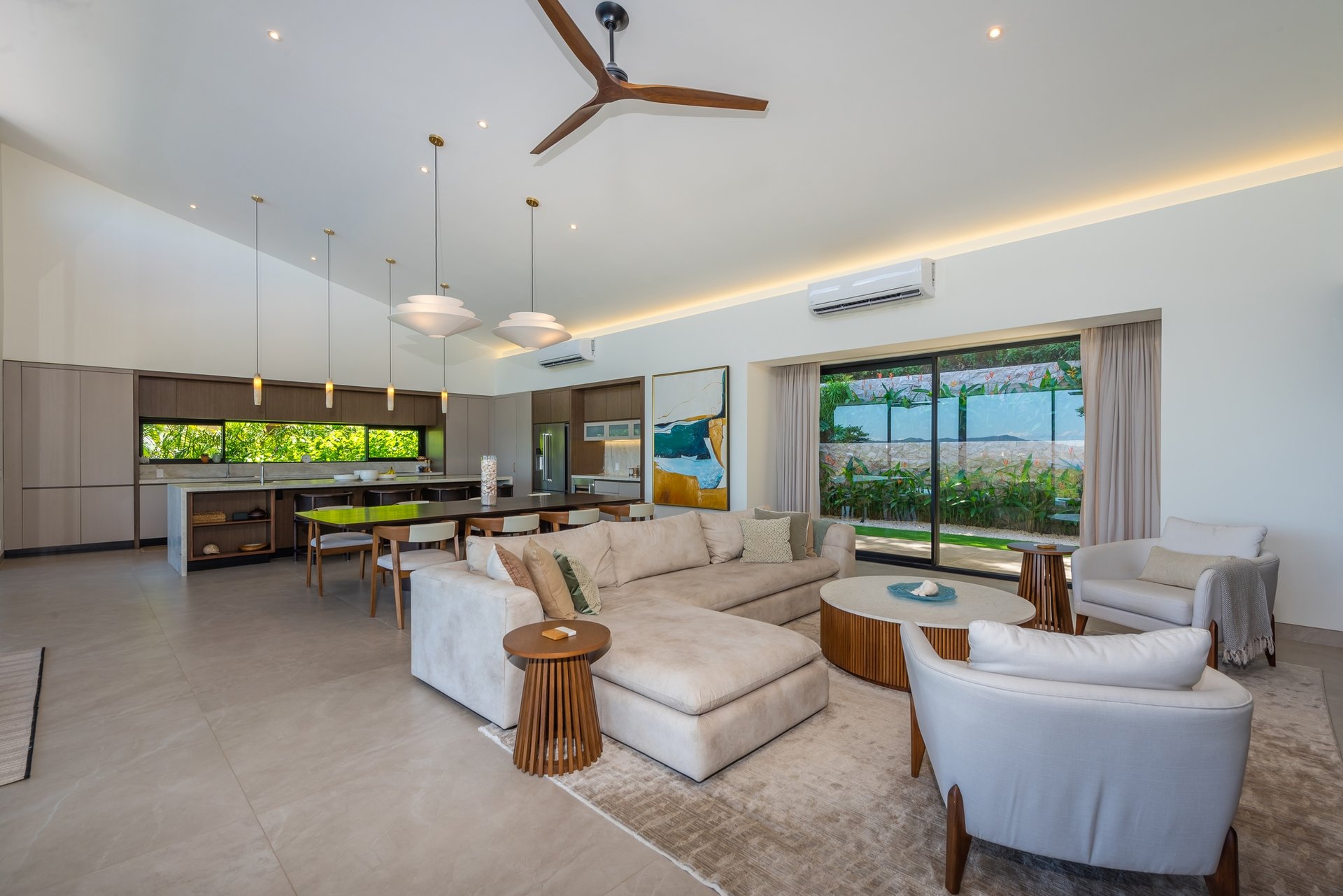 Casa Aura: Modern Luxury with Ocean Views in Reserva Conchal