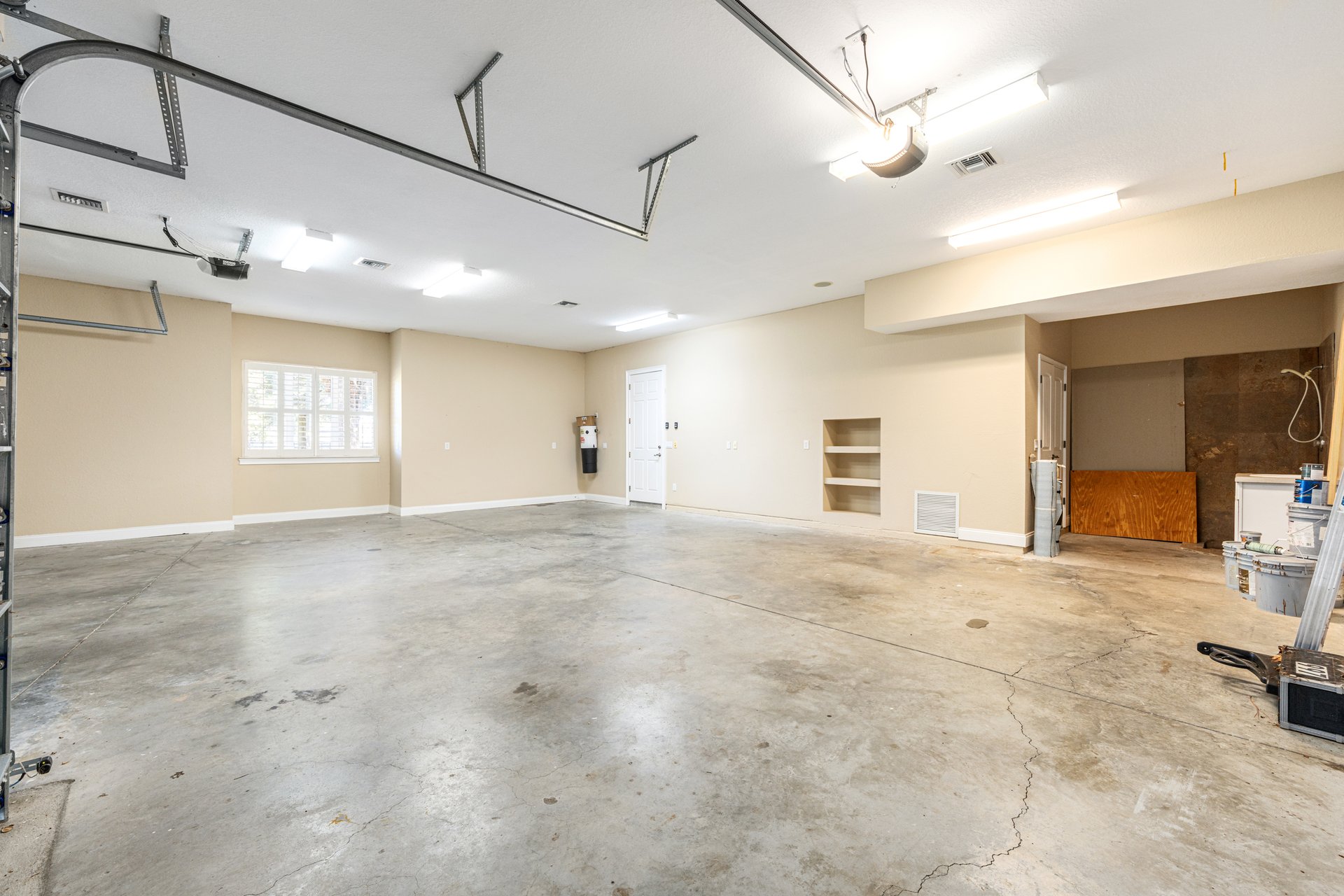 997 NW 63rd Ct