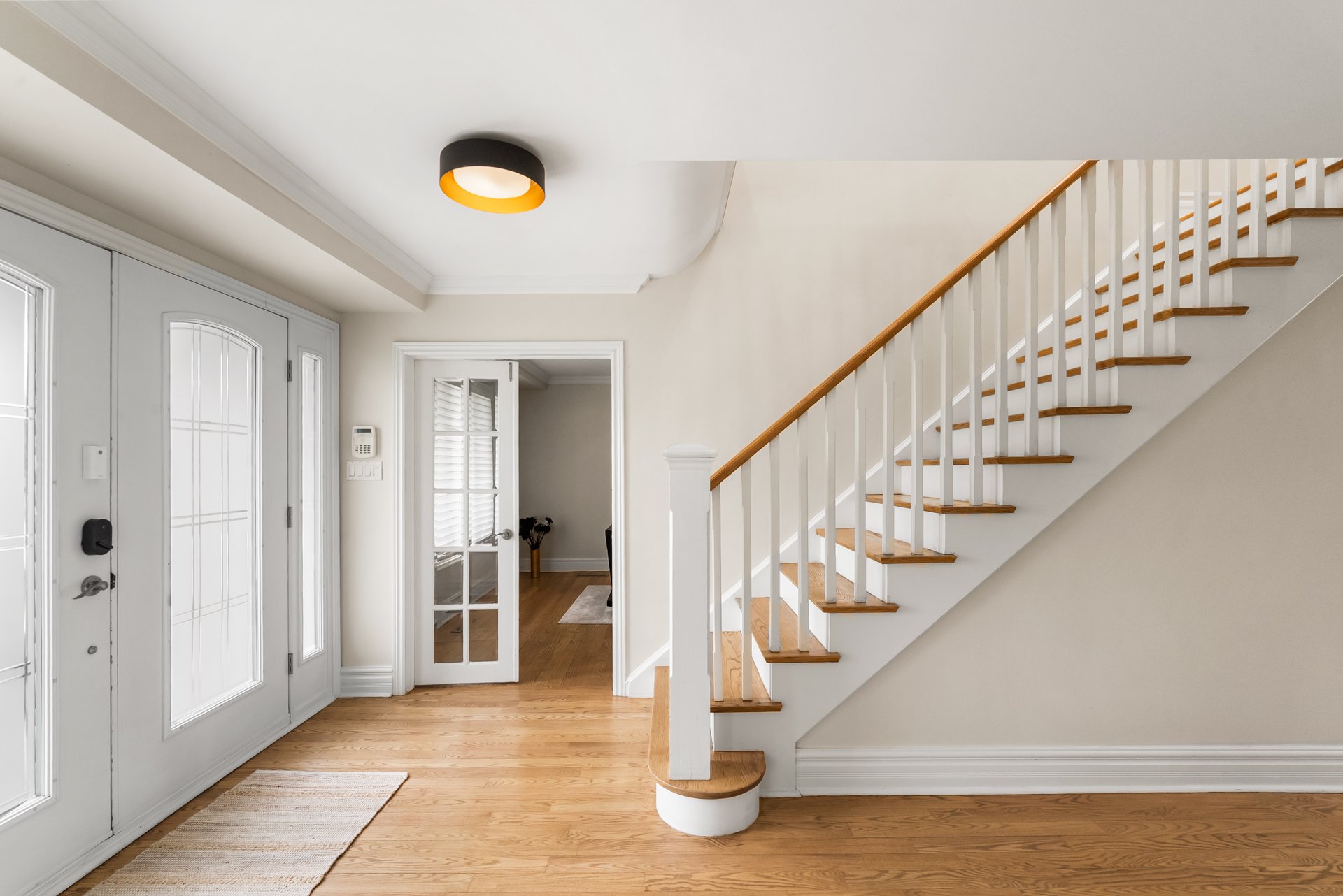 2154 Oneida Cres