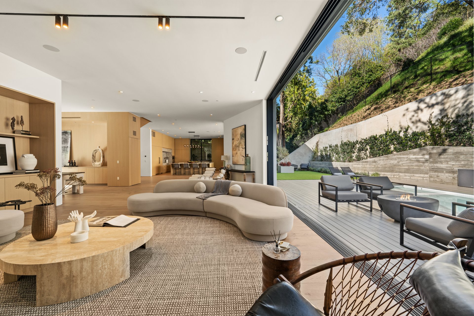1508 Roscomare Rd, Bel Air 