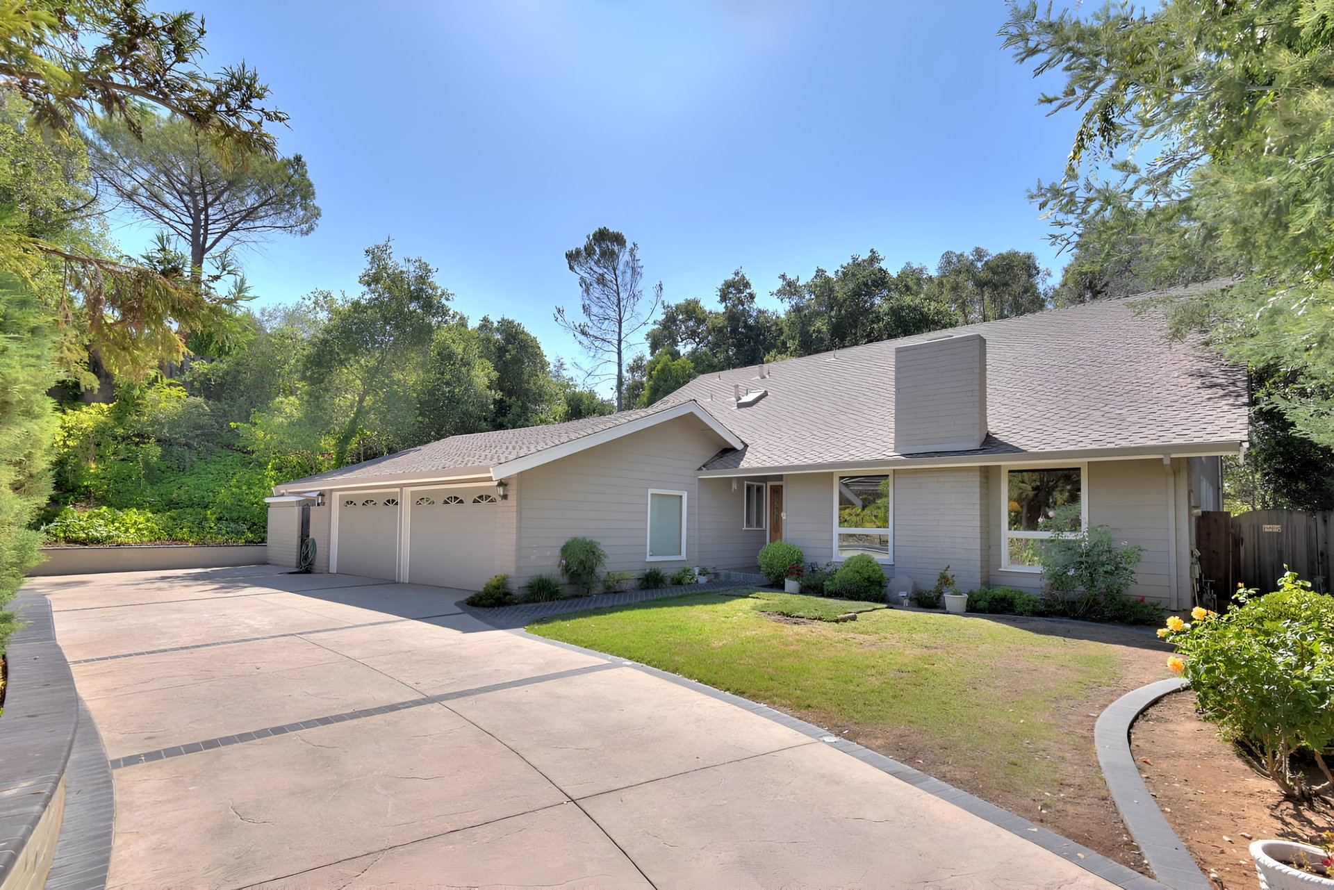 17364 Grosvenor Ct
