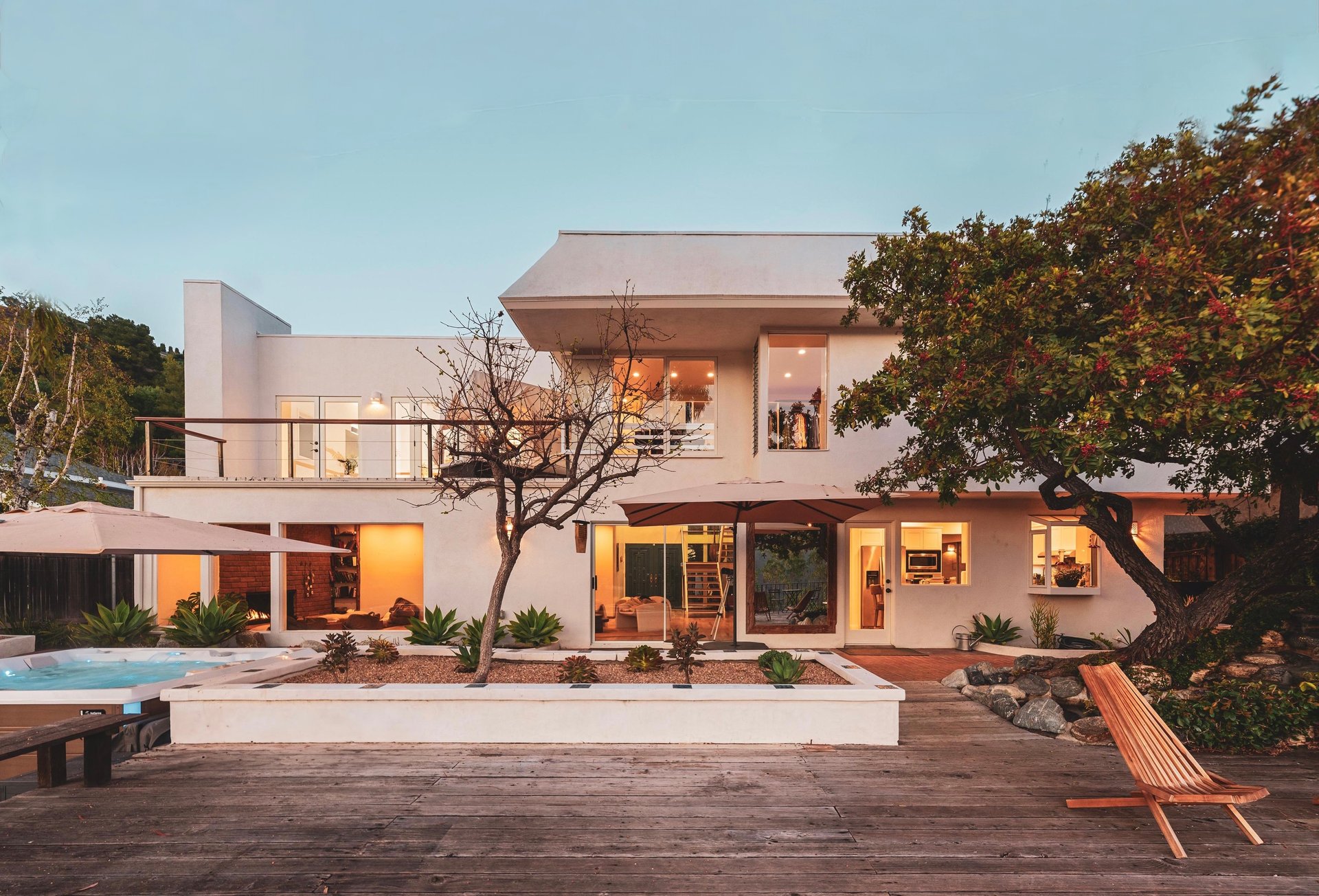 2533 La Condesa Dr, Brentwood