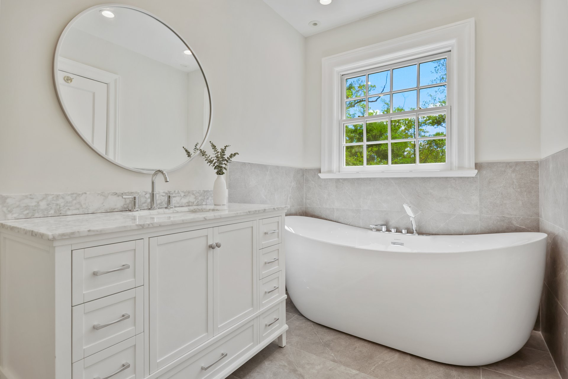 Off Market - Stately Renovated Greenacres Colonial