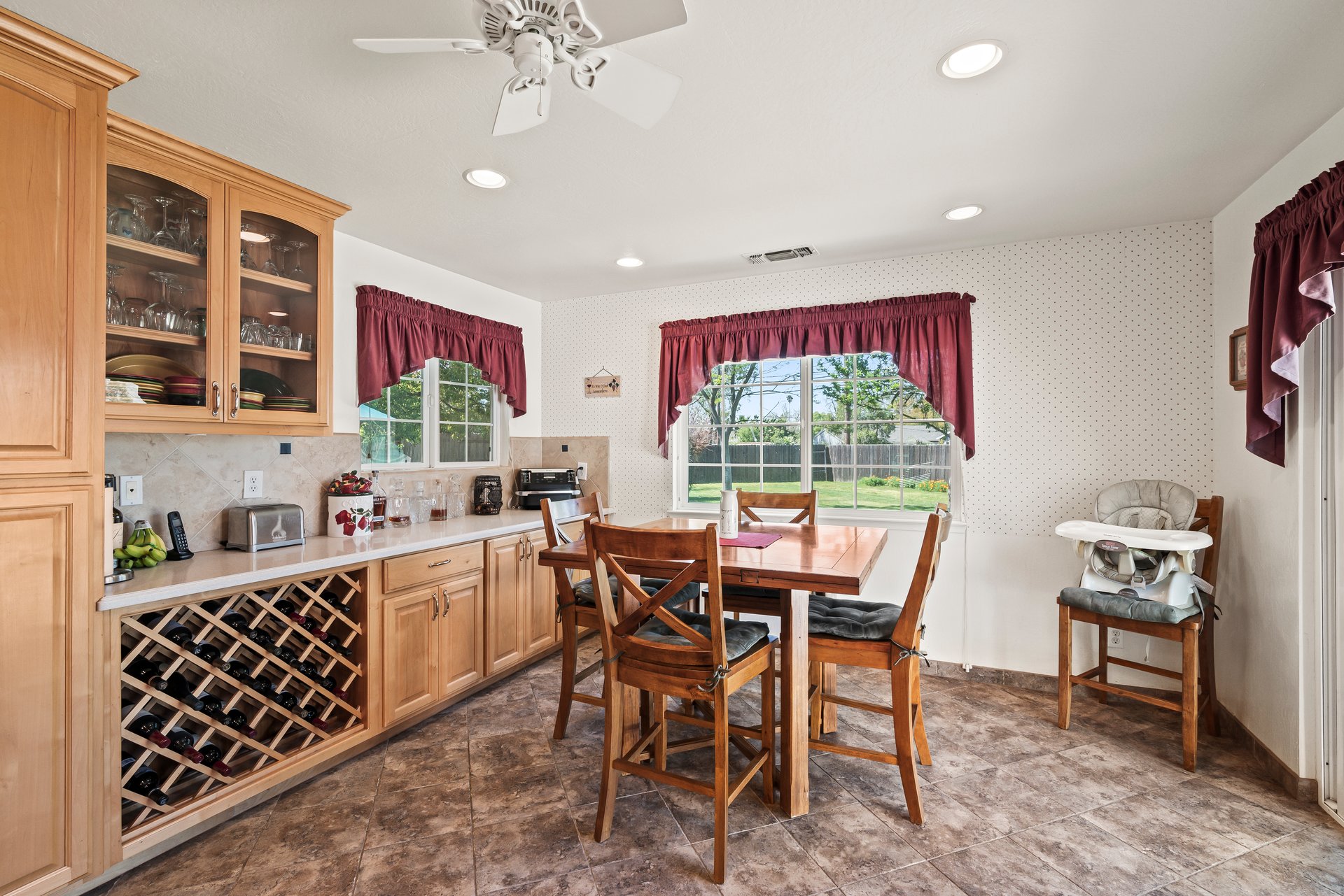 3529 Ridgewood Way