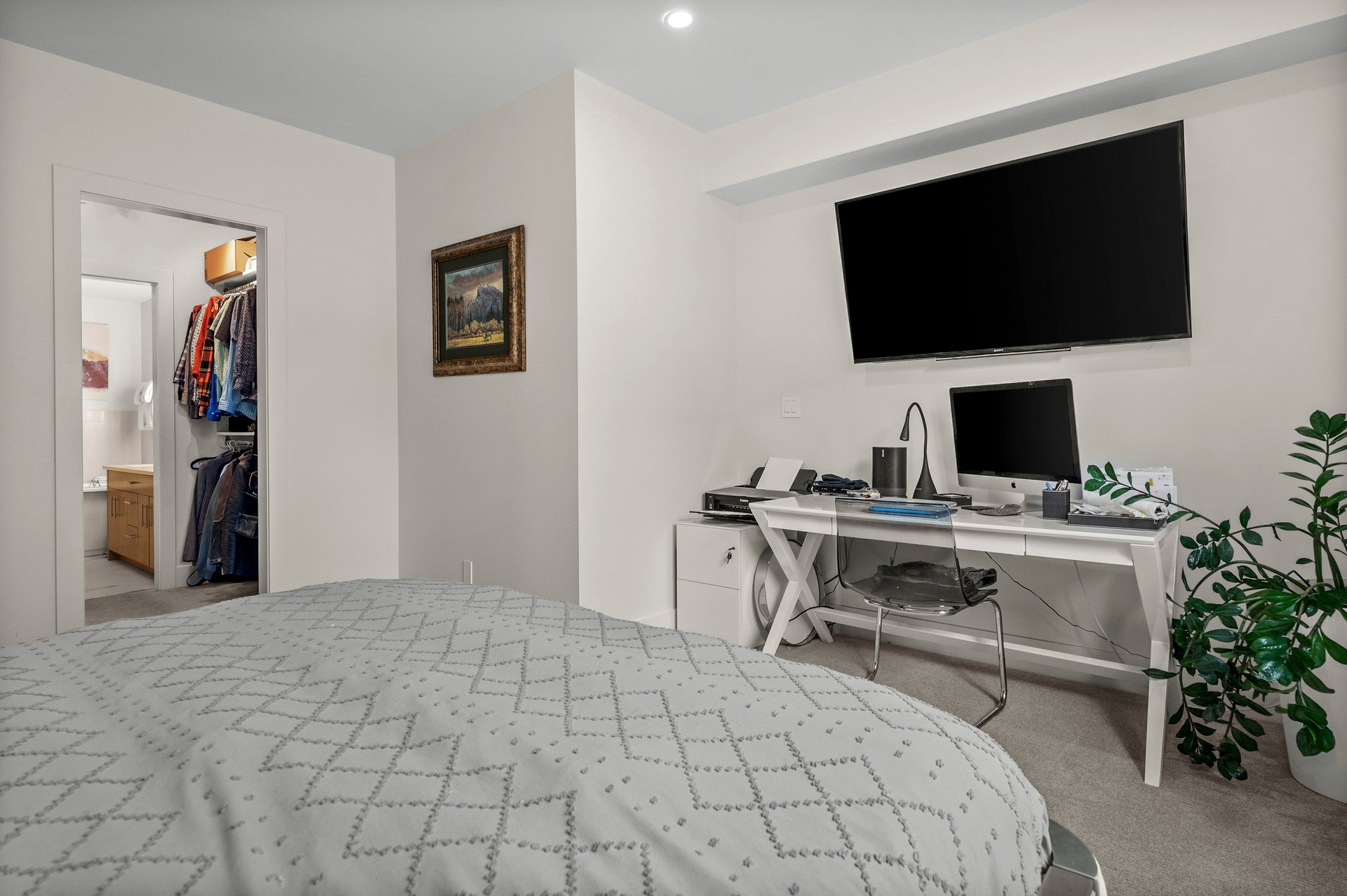 101A Stewart Creek Rise Unit: 101