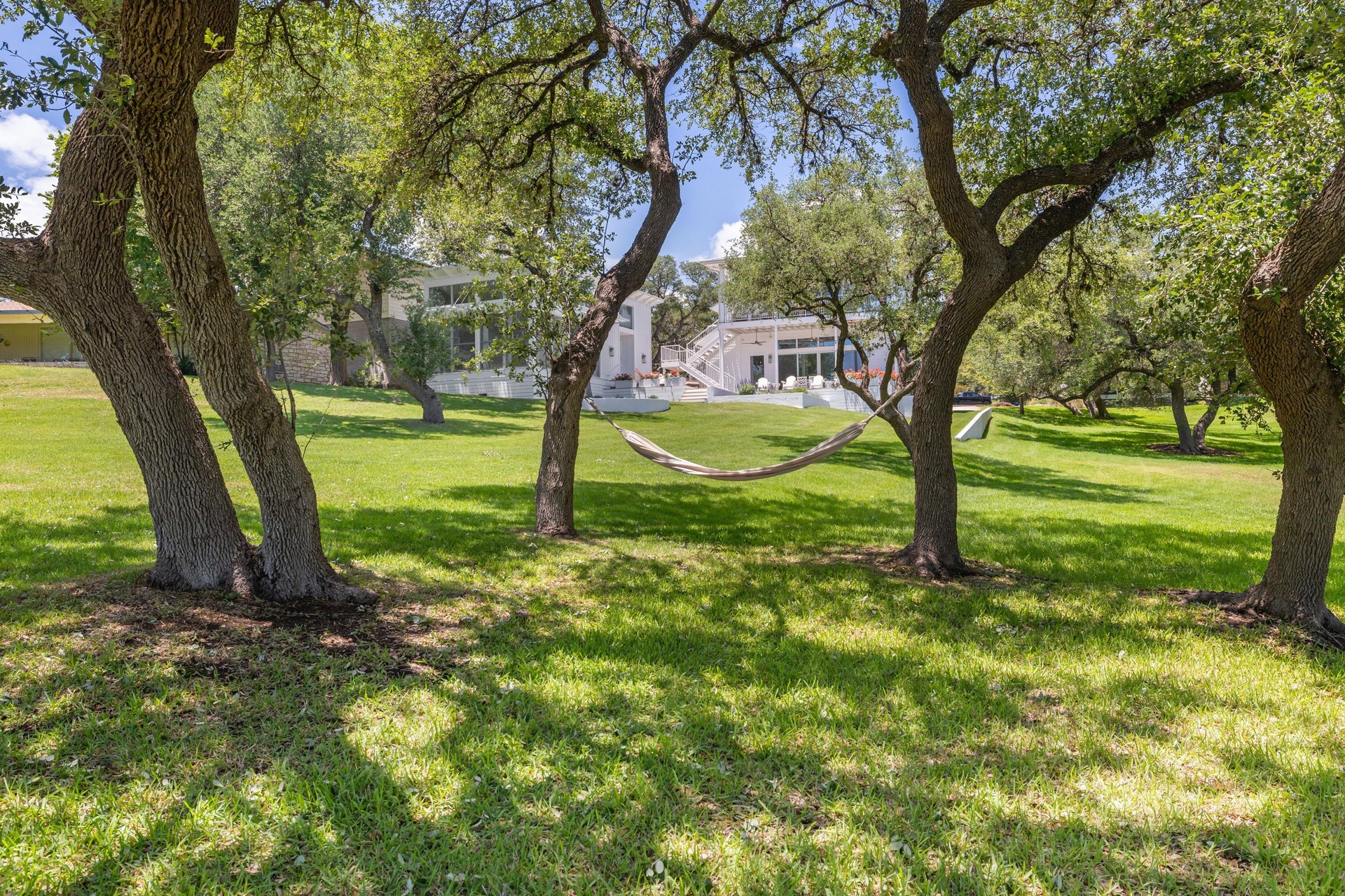 1209 Edgewater Drive