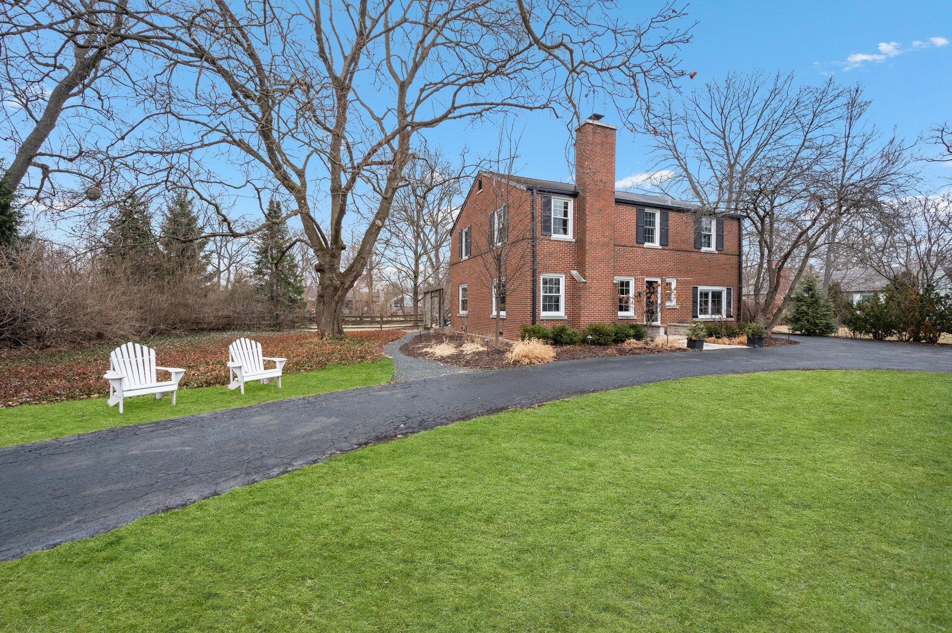 530 Woodland Lane South 