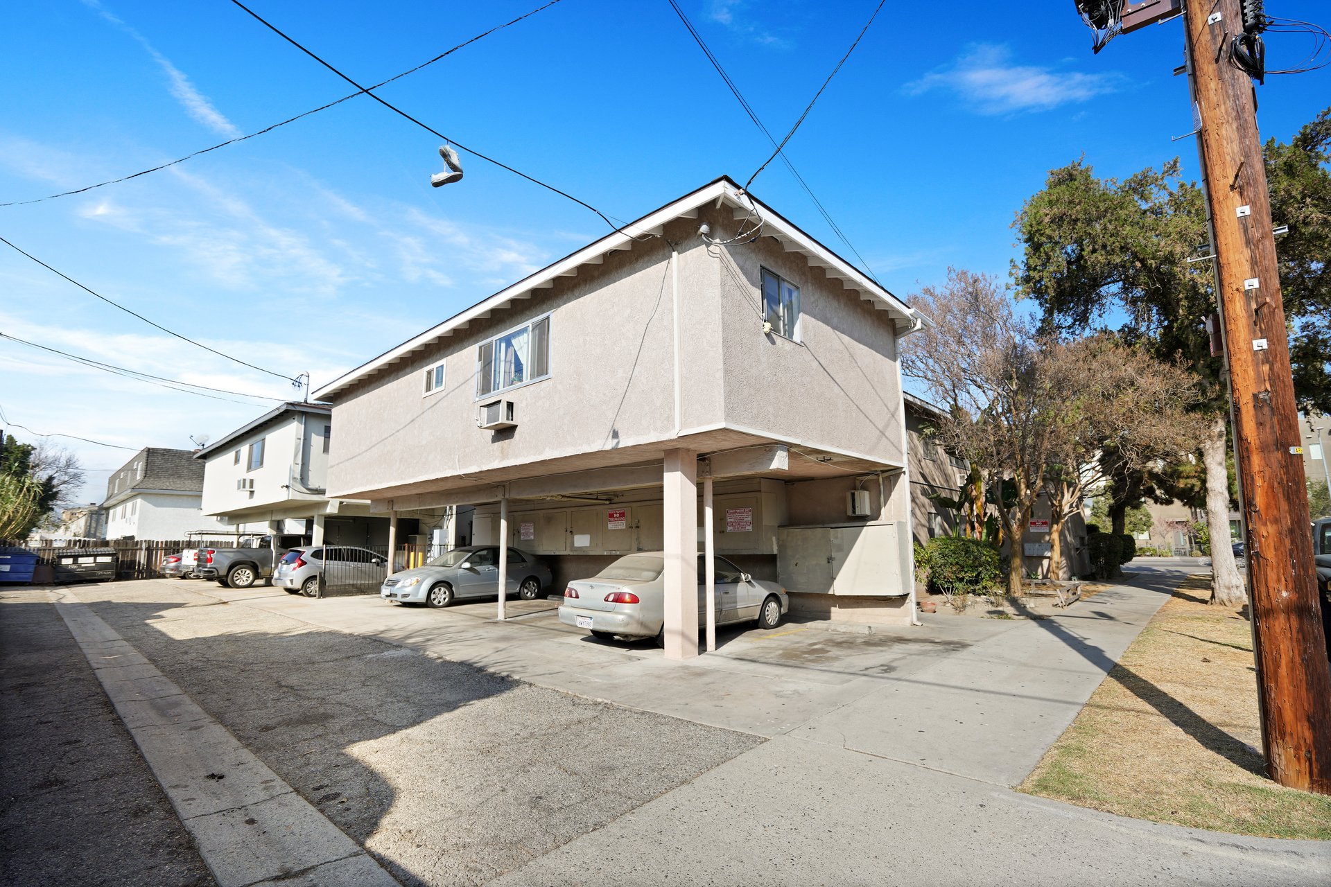 13136 Victory Blvd