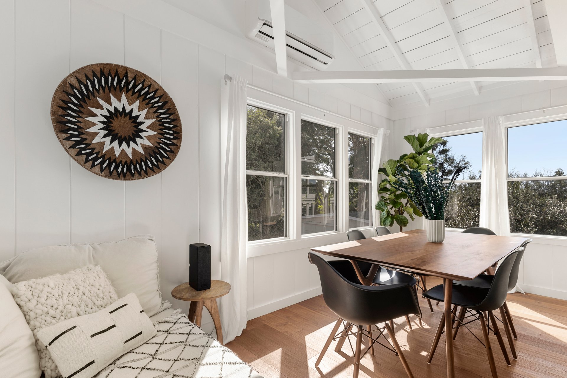 Bungalow On Highland