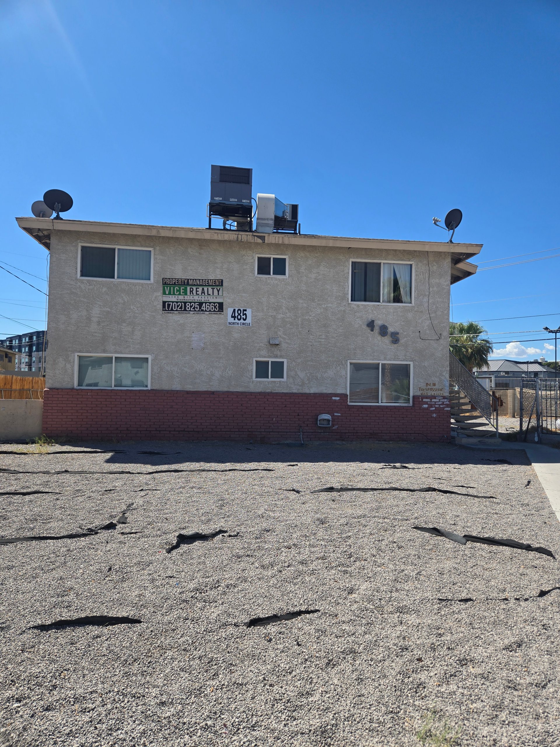 485 North Circle #2 Las Vegas, NV 89119