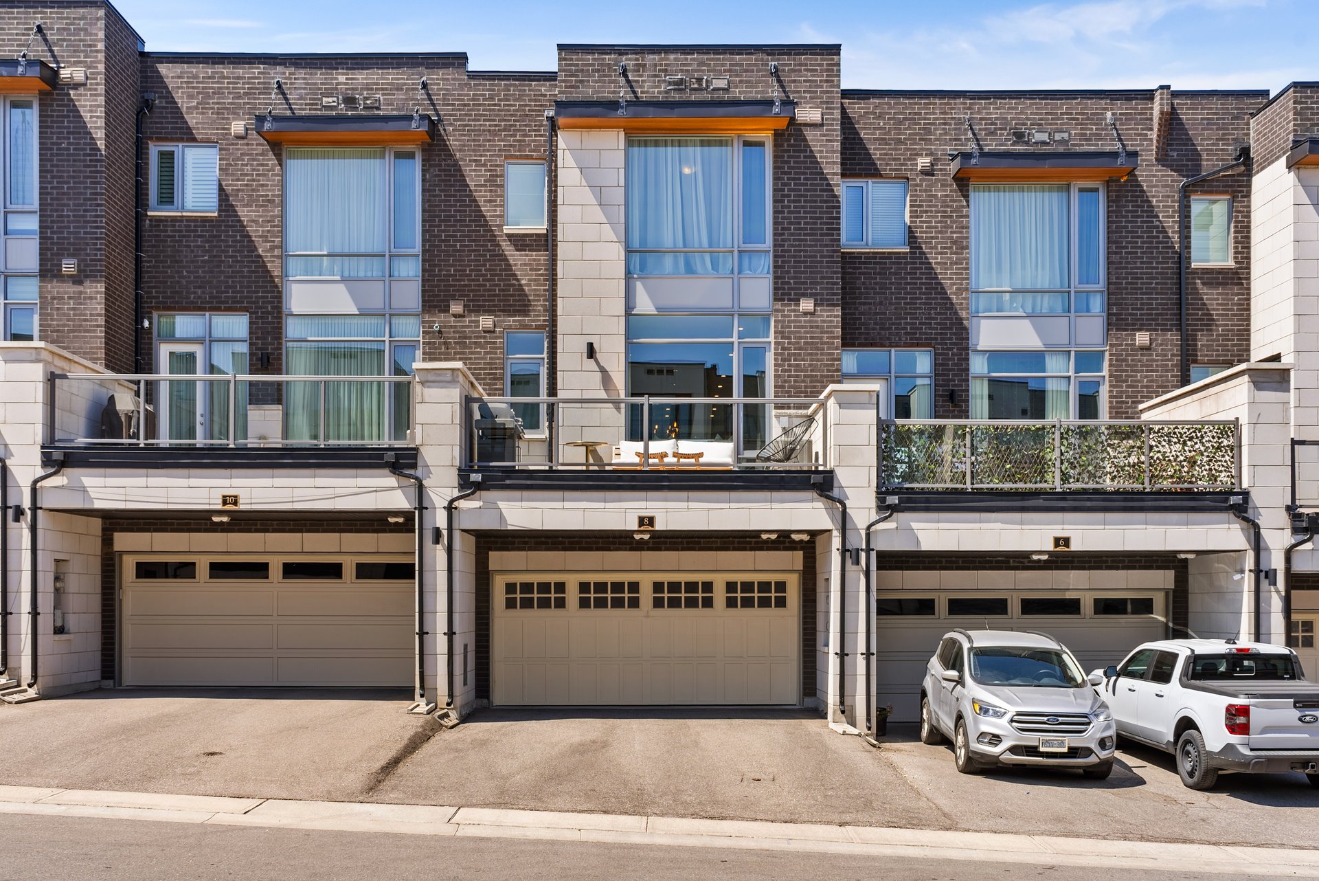 SOLD: Luxury Freehold Townhome