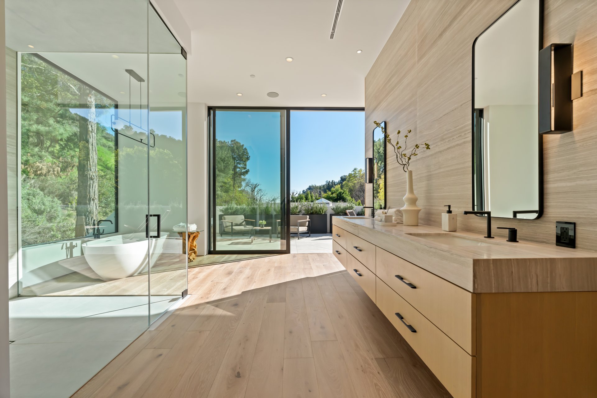 1508 Roscomare Rd, Bel Air 