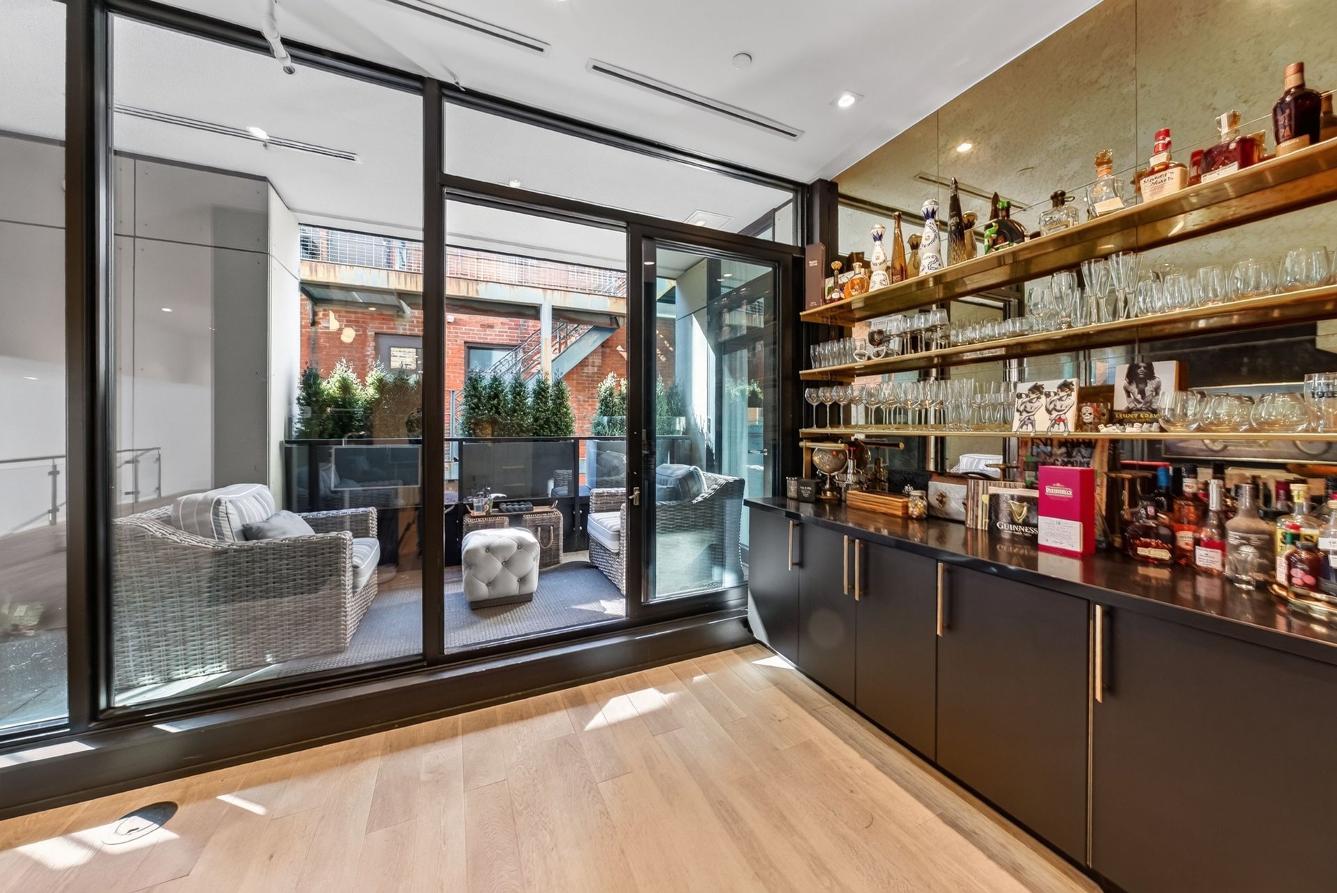Ultra-Exclusive Yorkville Address