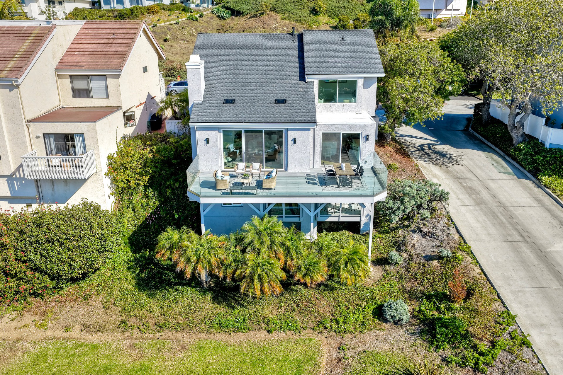 1711 Burgundy Rd