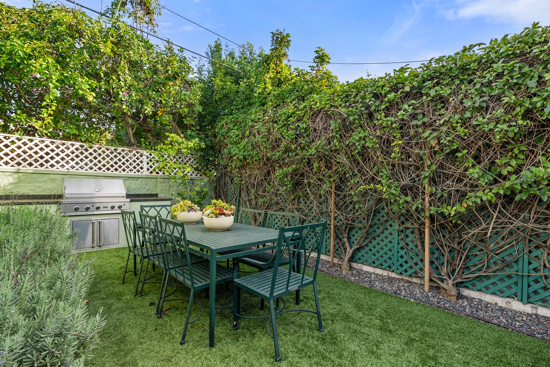 104 N Harper Ave, Beverly Grove