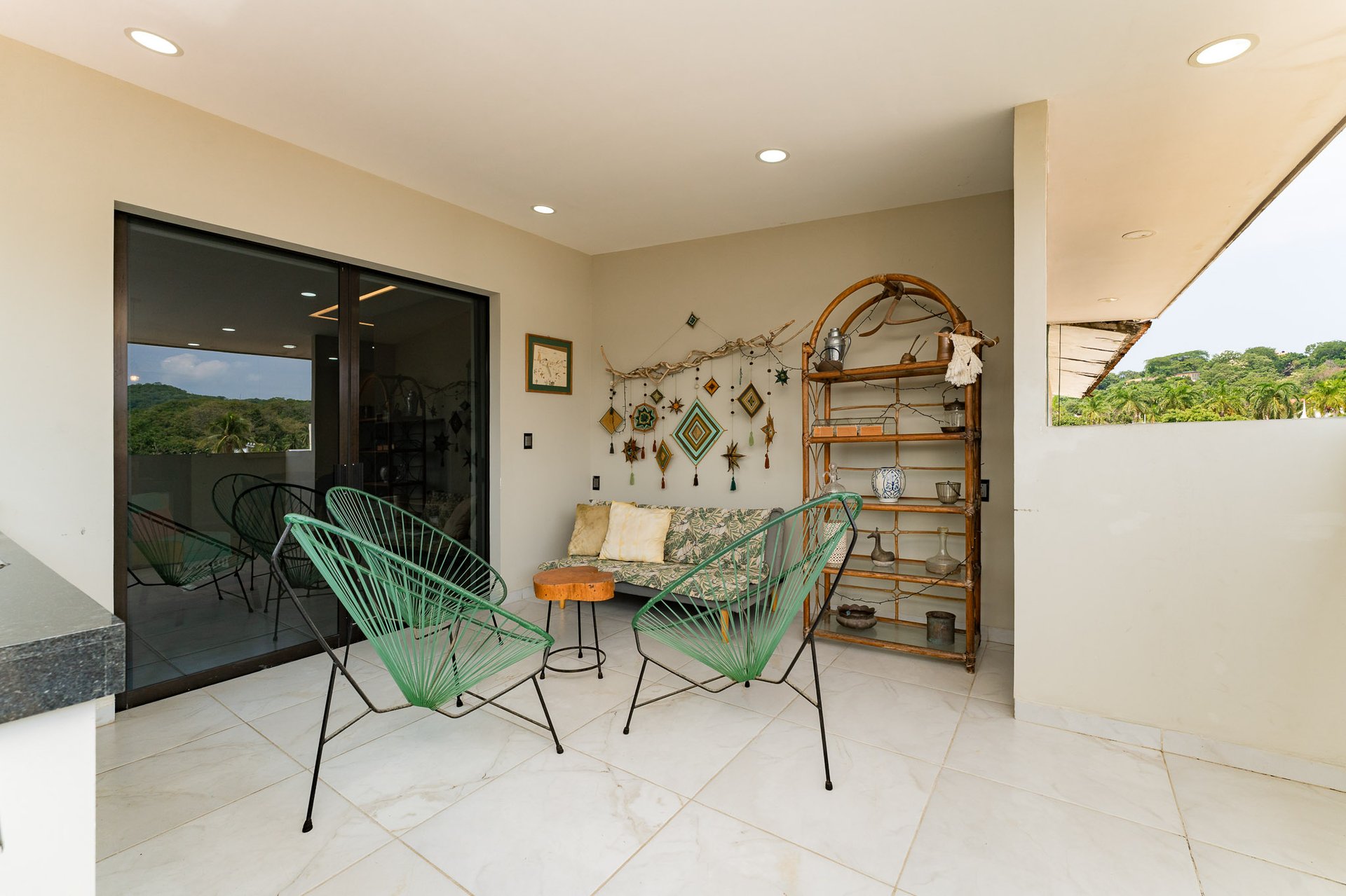 2 Bedroom, Condo, Downtown Condo