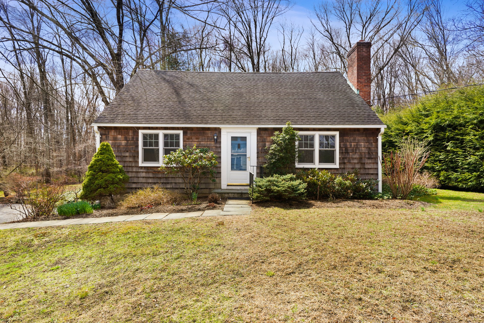 21 Vinton Avenue