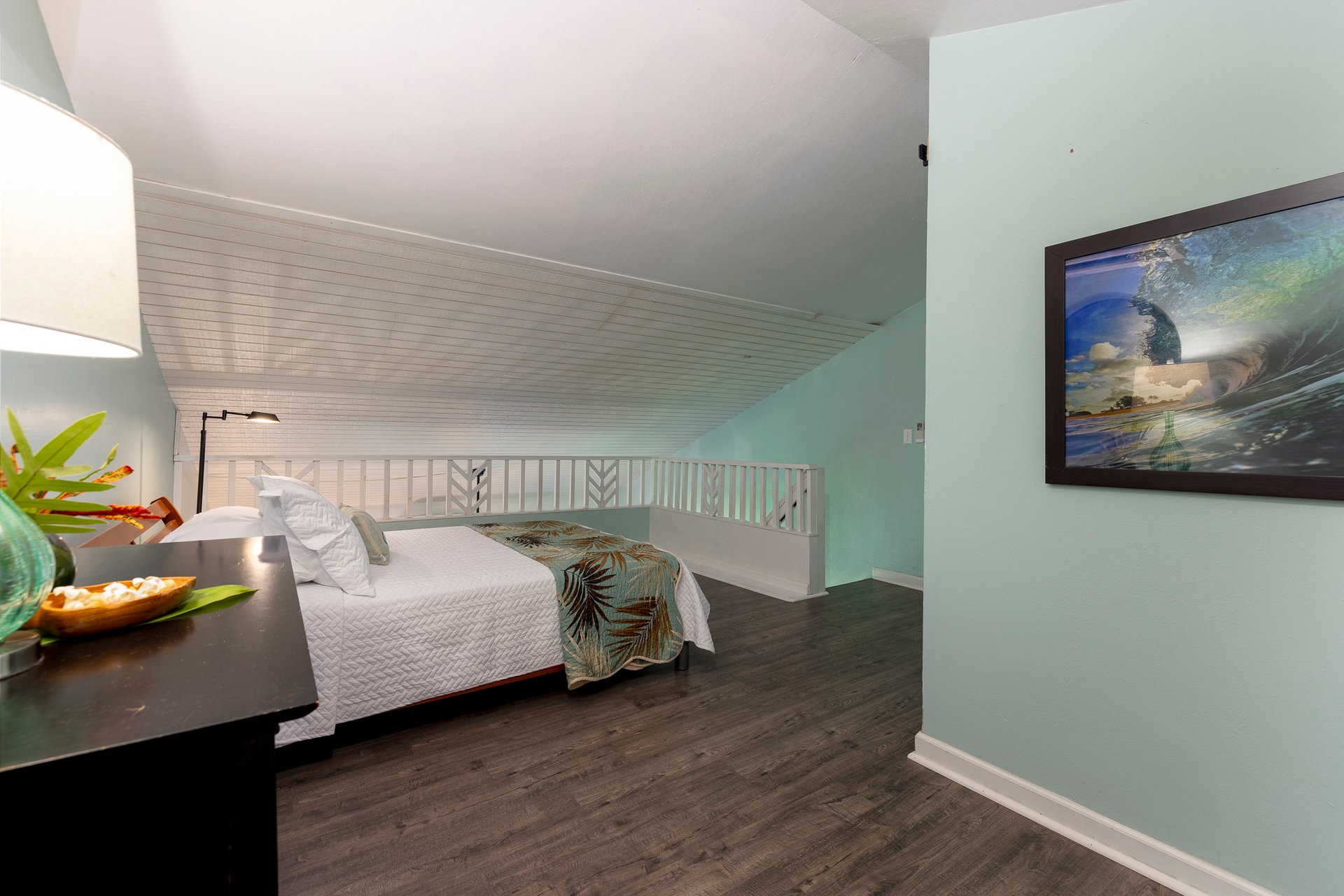 Turtle Bay 1 Bedroom with Loft SLEEPS 4-6