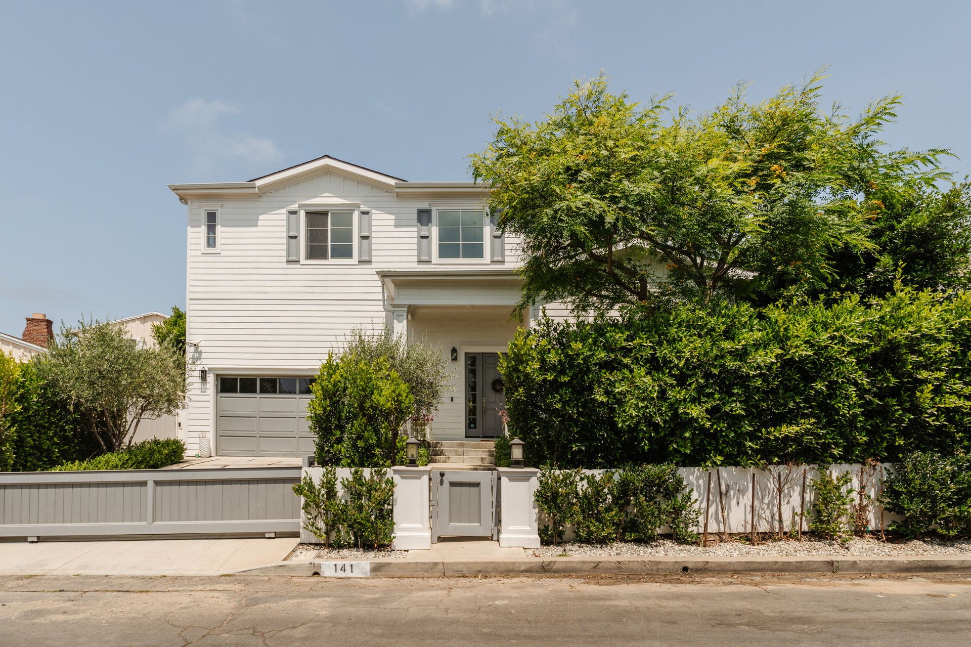141 S Saltair Ave