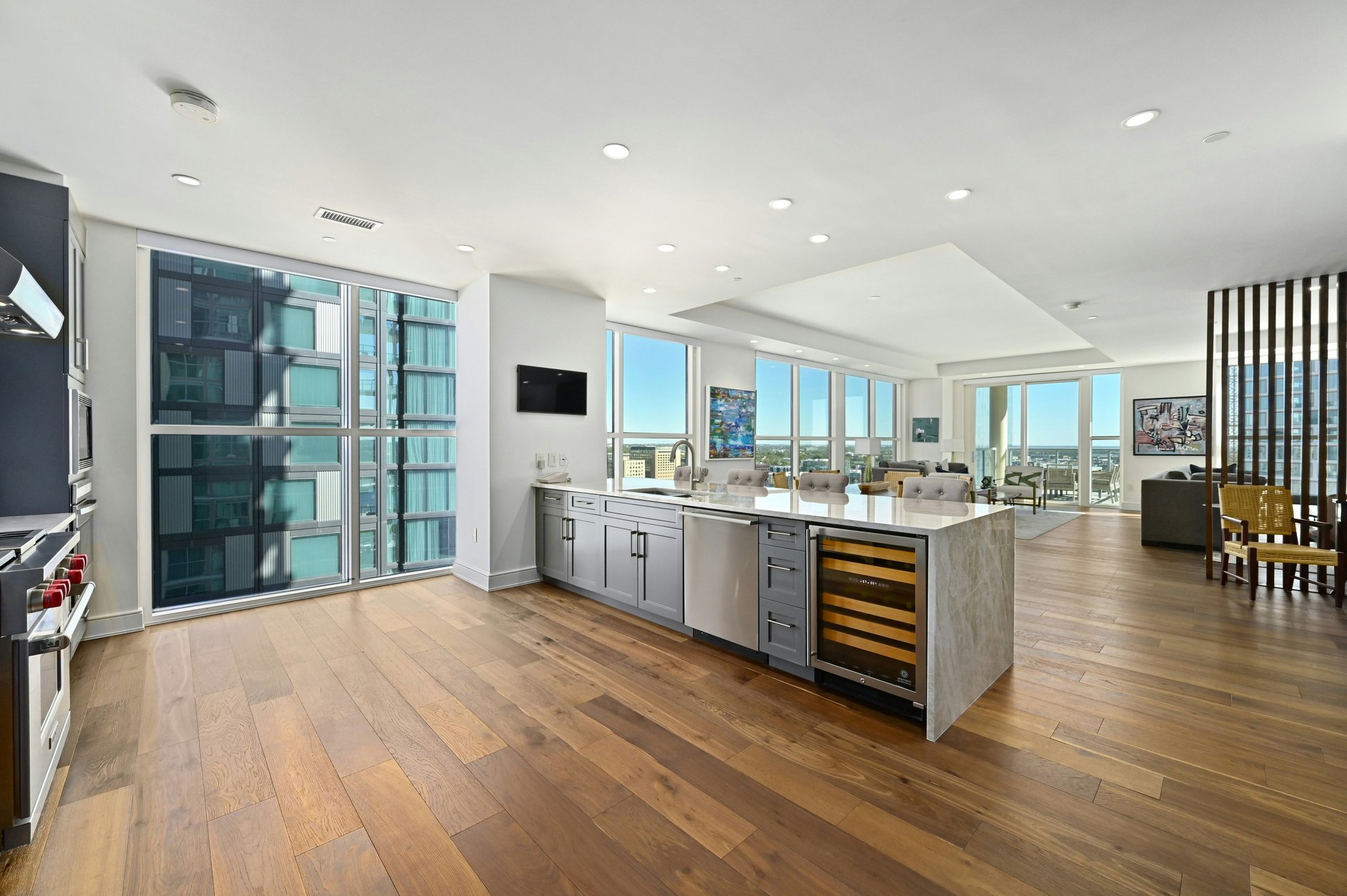 98 San Jacinto Blvd #1904