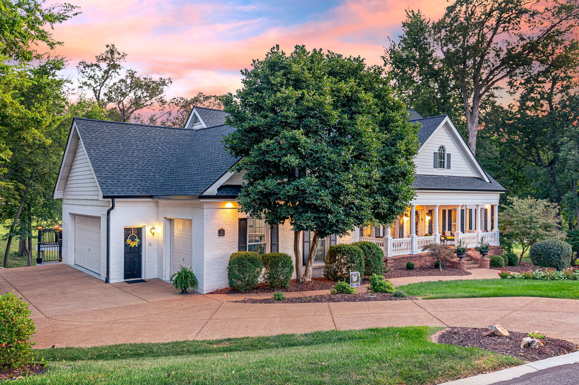 6 Whitmoor Court