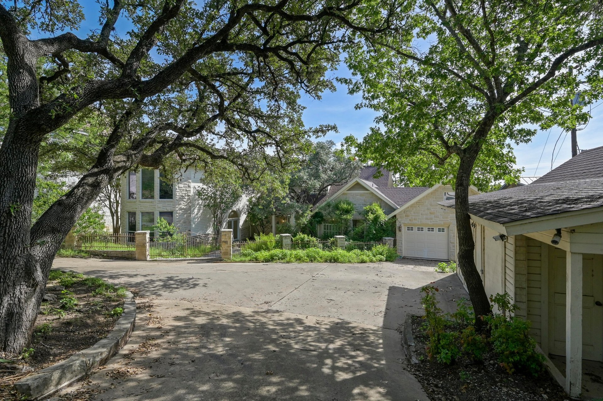 5252 McCormick Mountain Drive