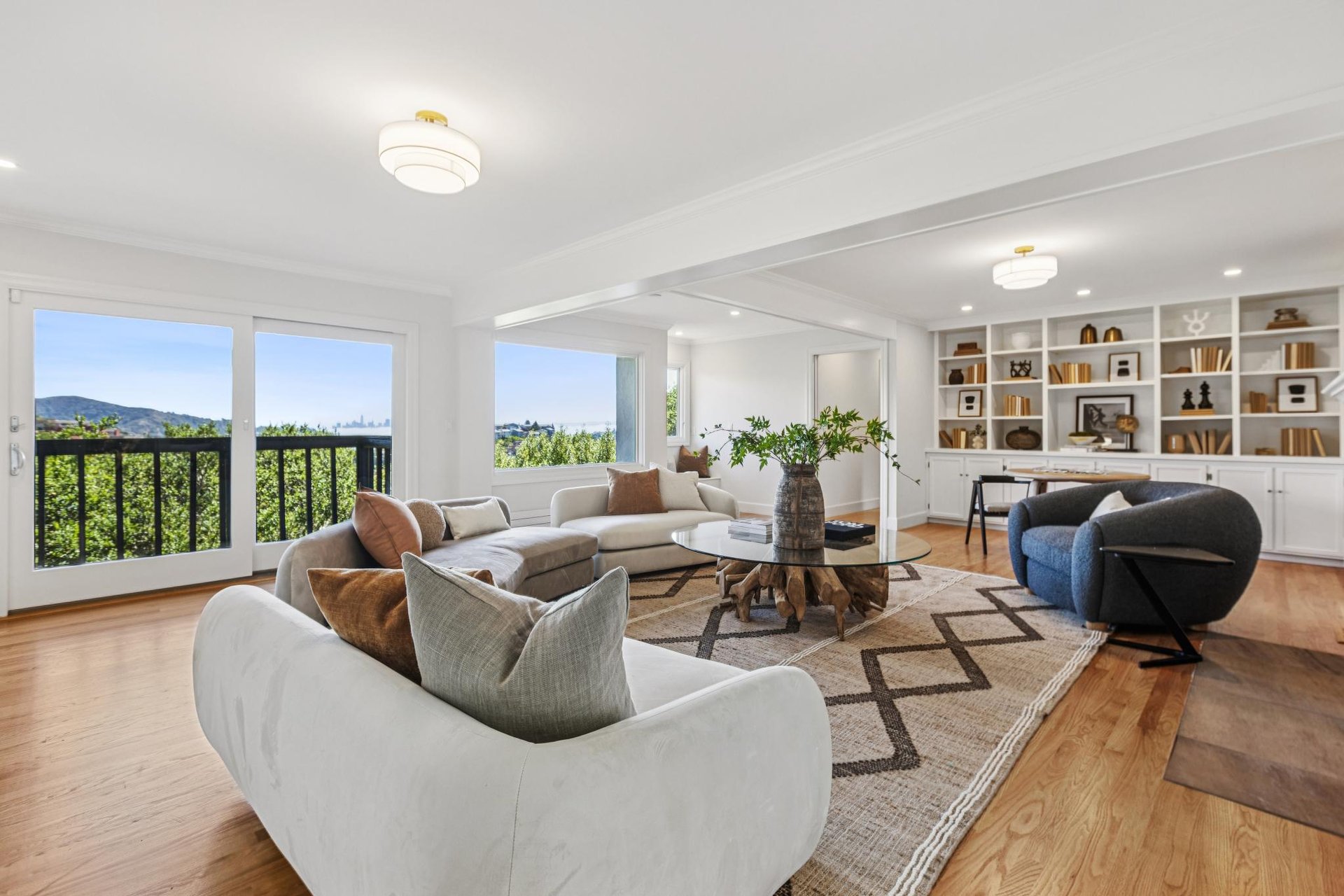 12 Tara View Road