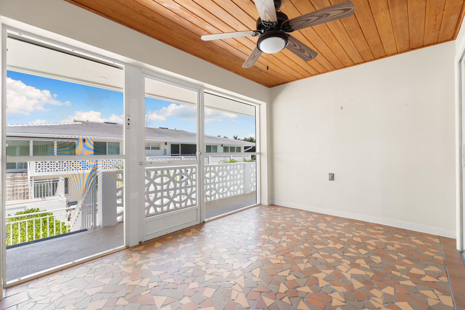 AQUALANE MANOR 310B