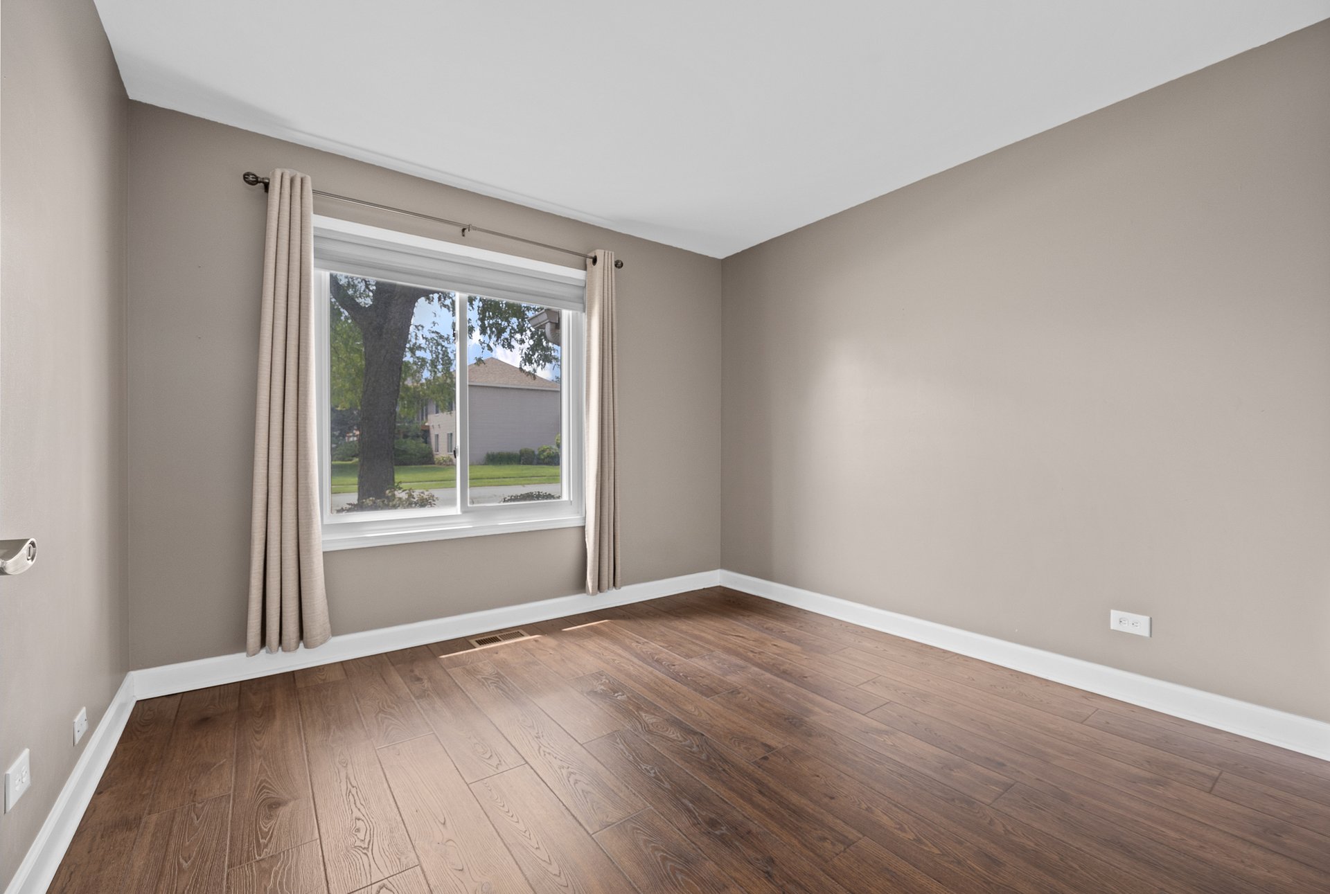 7050 Newport Dr Unit 101