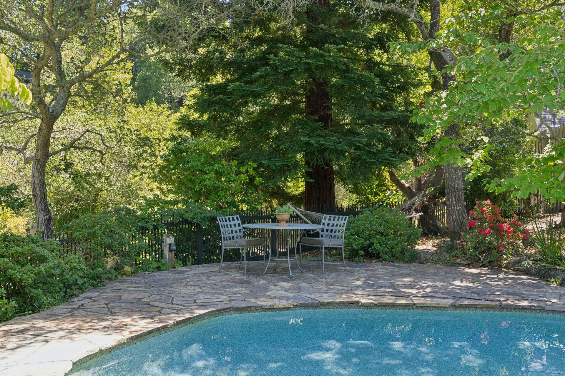28 Black Log Rd