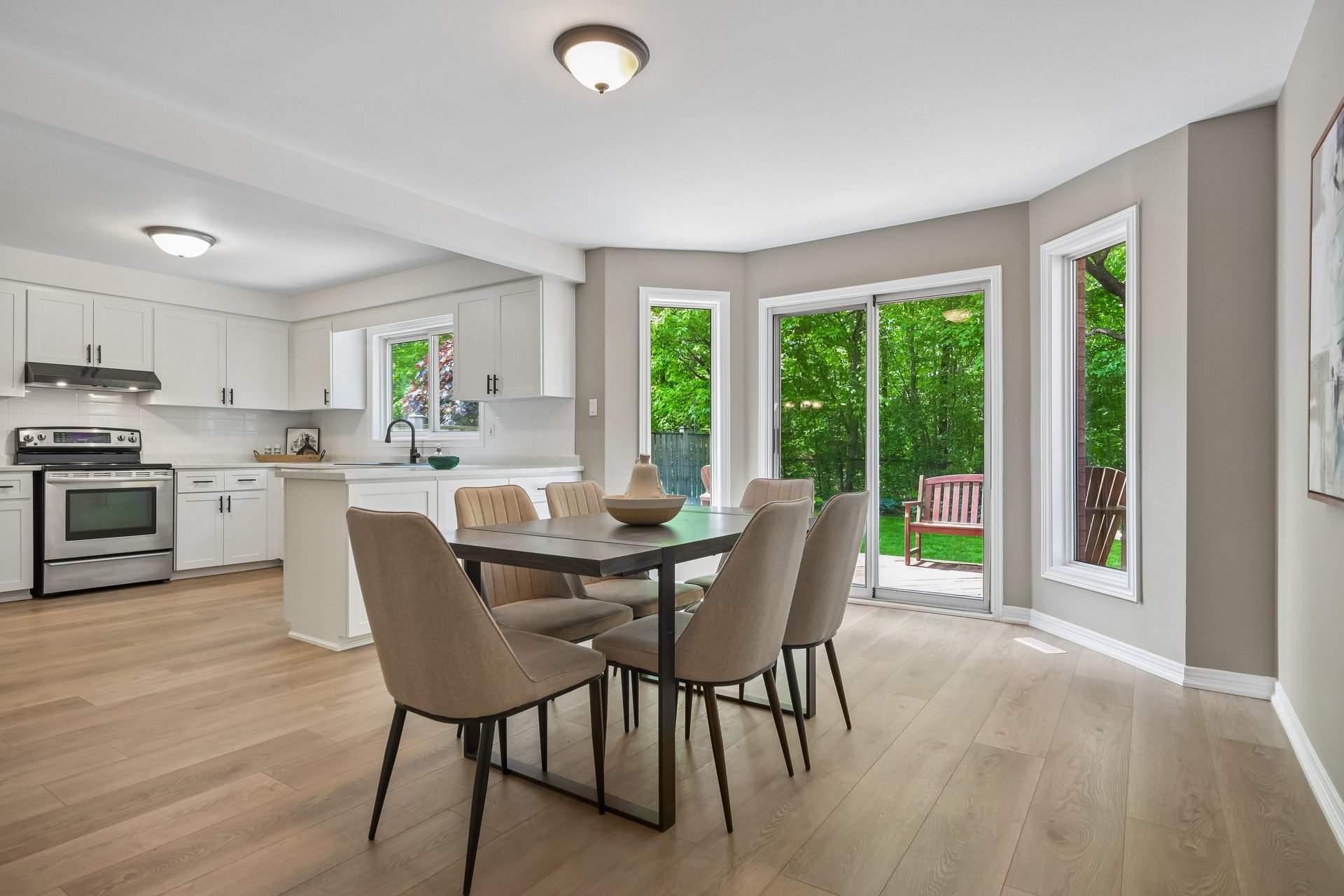 Unbeatable location in Glen Abbey!