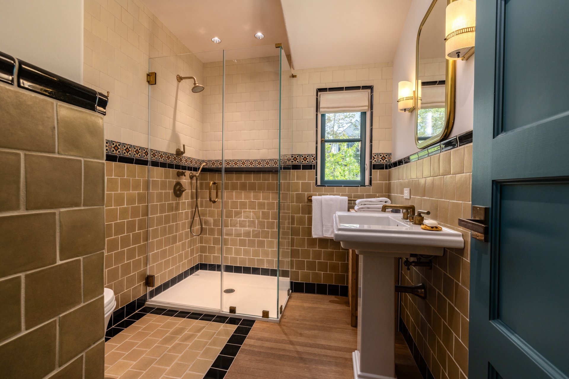 3842 Carnavon Way, Los Feliz 