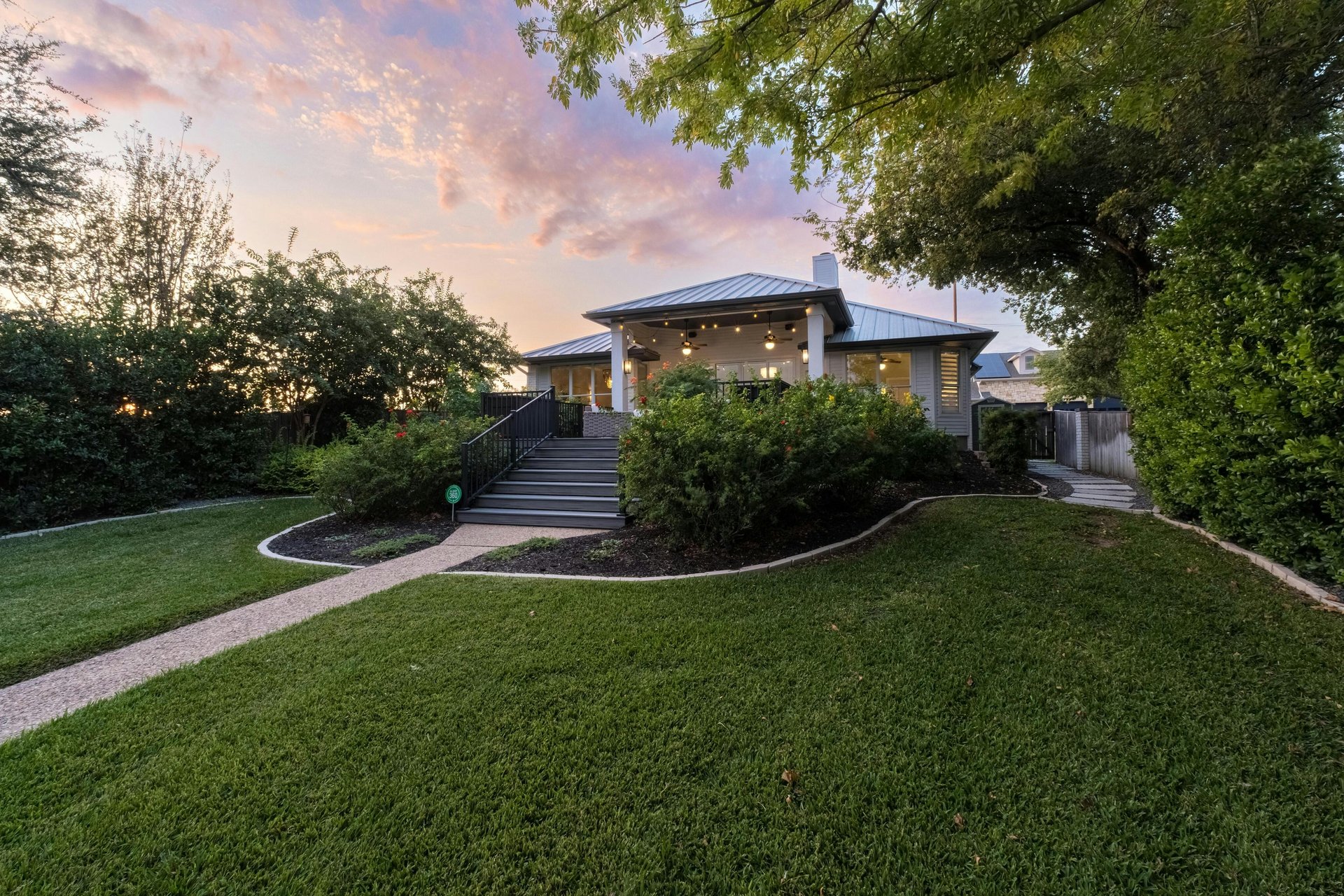 2840 Lakeview Lane