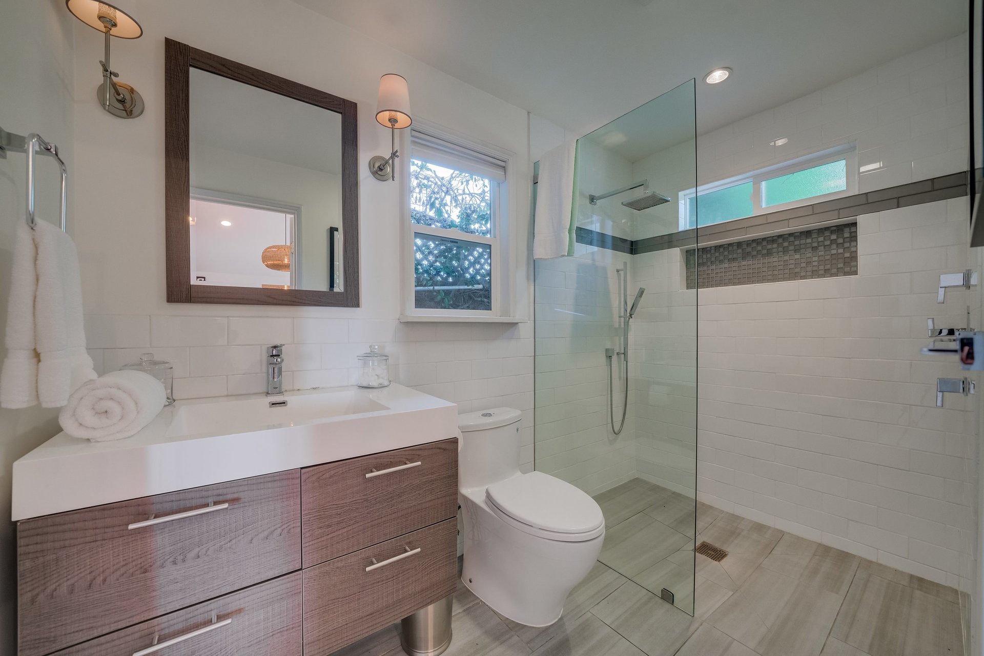 A Hampton's Vibe Traditional Home in Studio City 