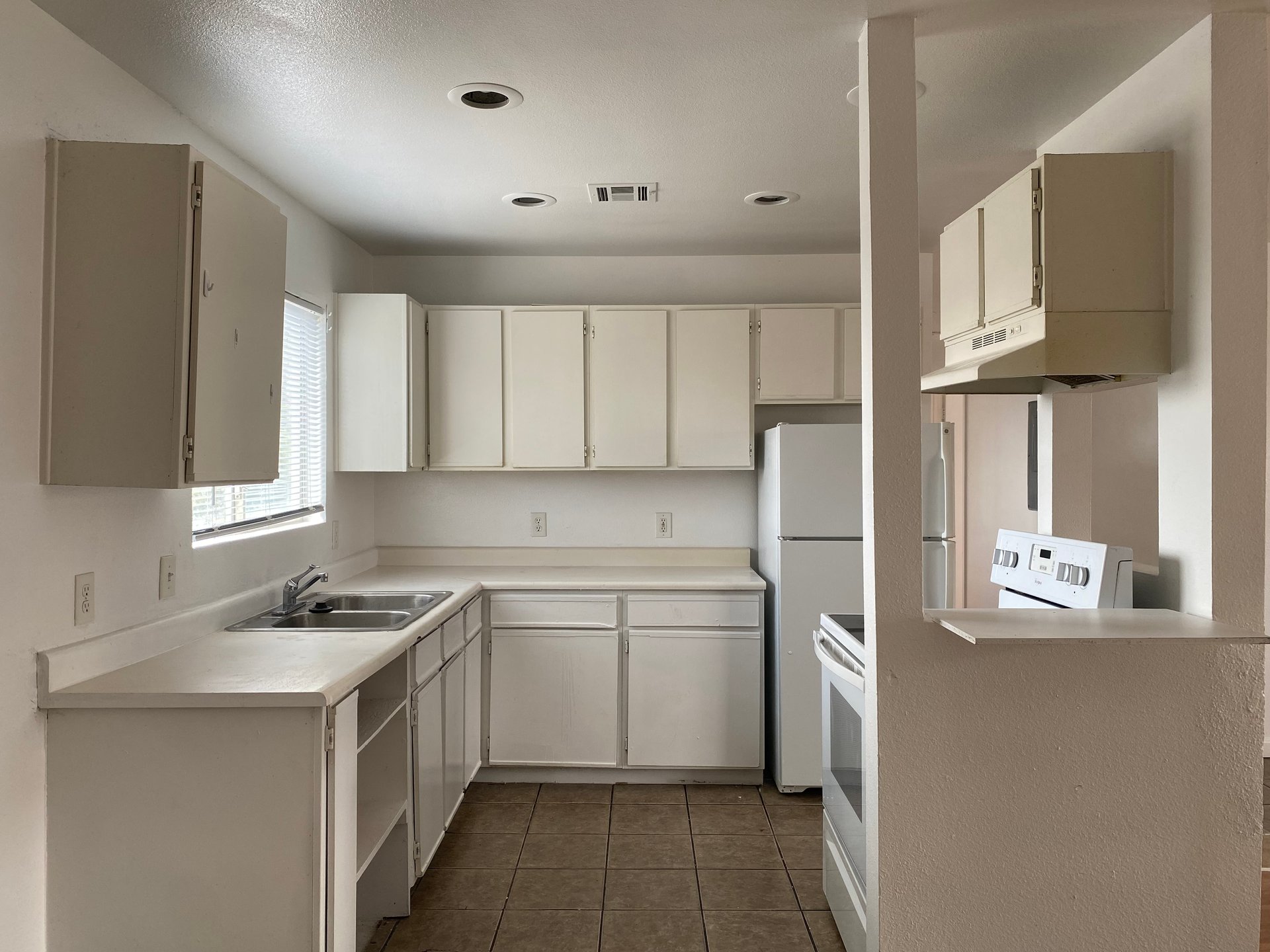1662 North Lamont Street  #202