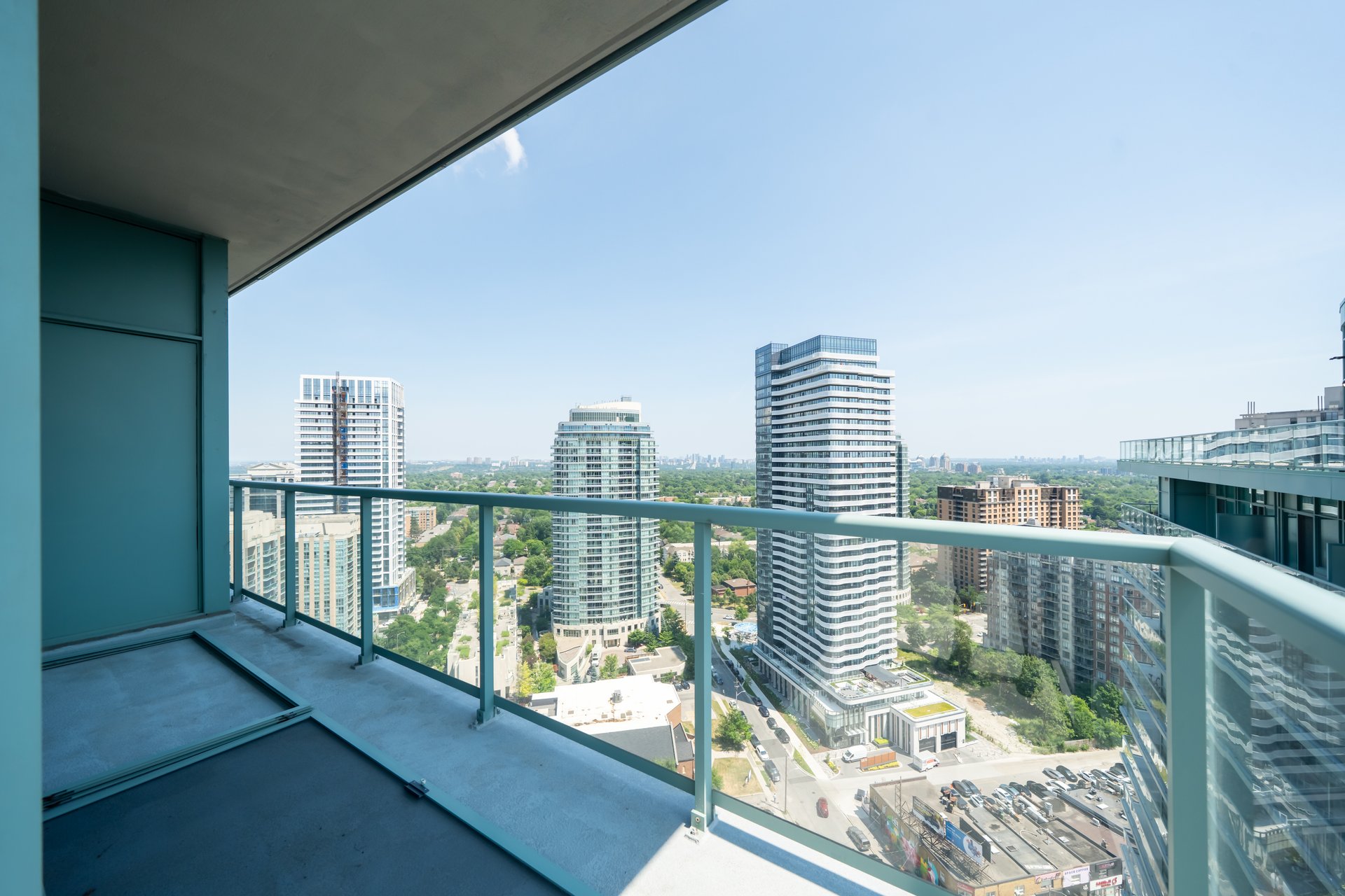 5508 Yonge St PH02