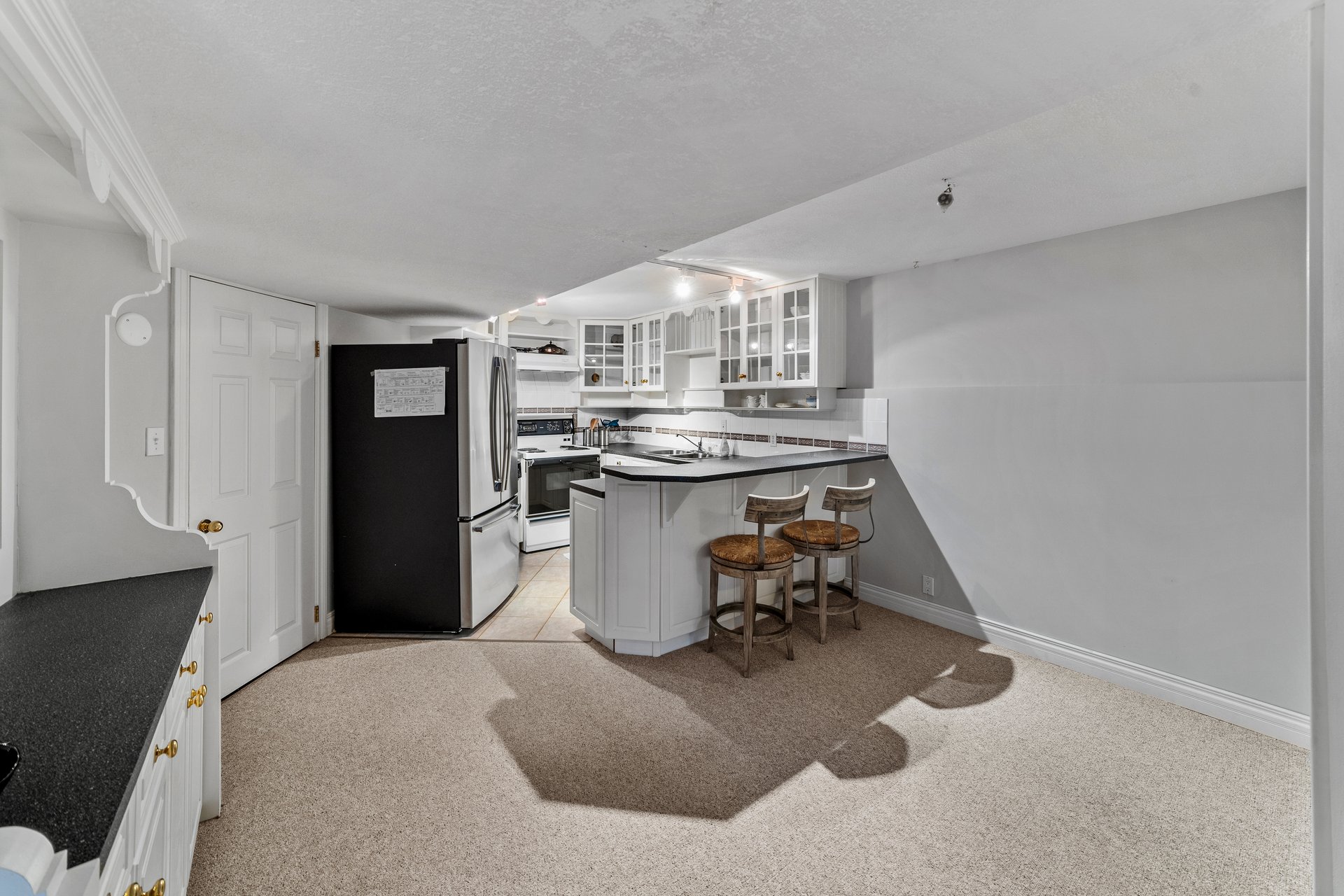 AUCTION BIDDING OPEN: Bidding ends December 17th | 5 Woodside Lane