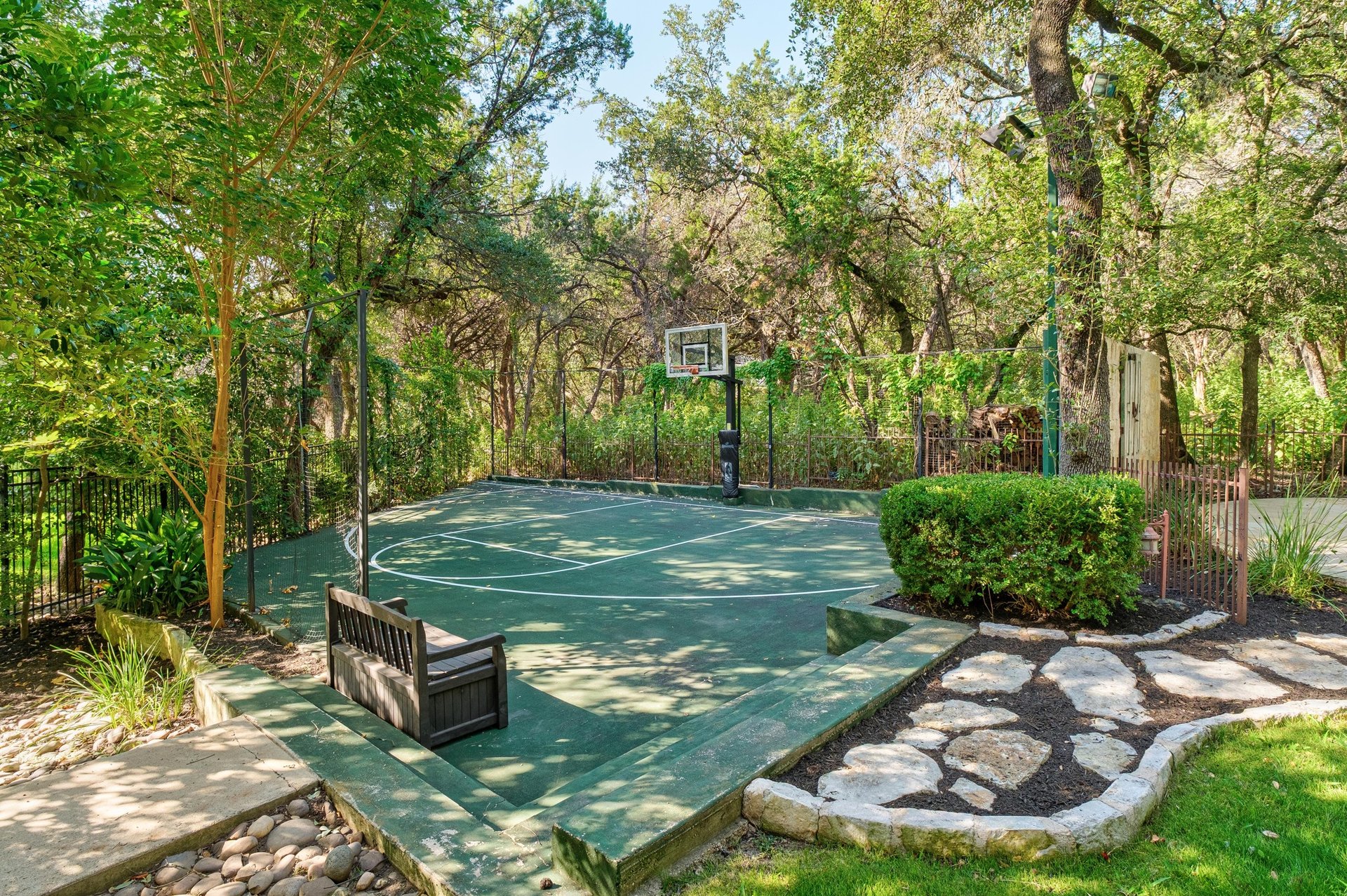 2900 Meandering River Court