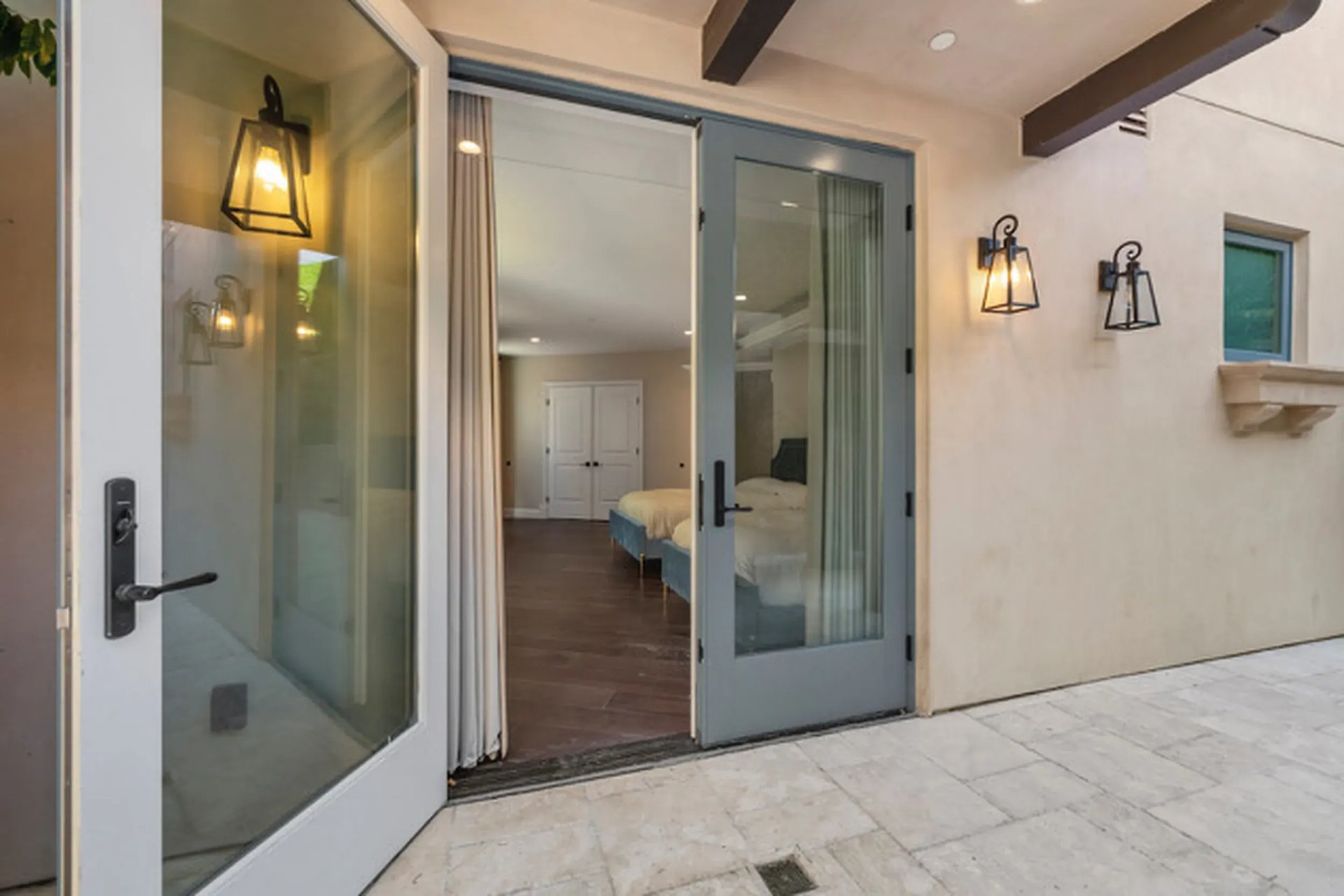 1825 Pandora Ave, #101