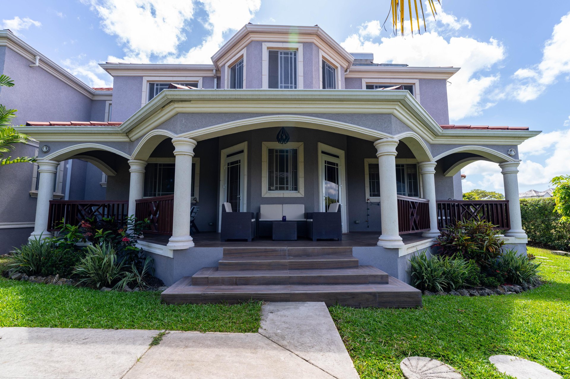 Halls Villa 