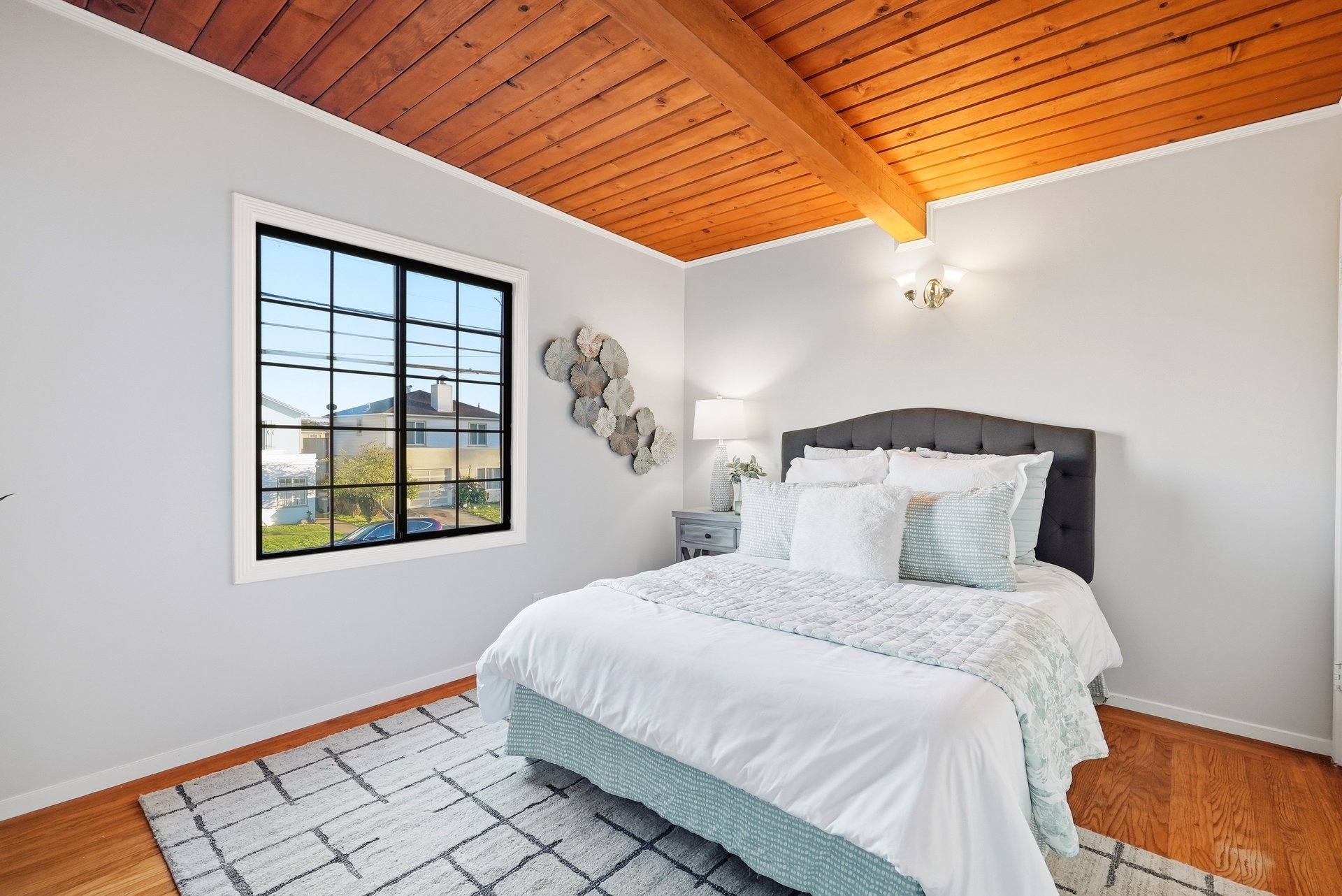 20 San Felipe Ave