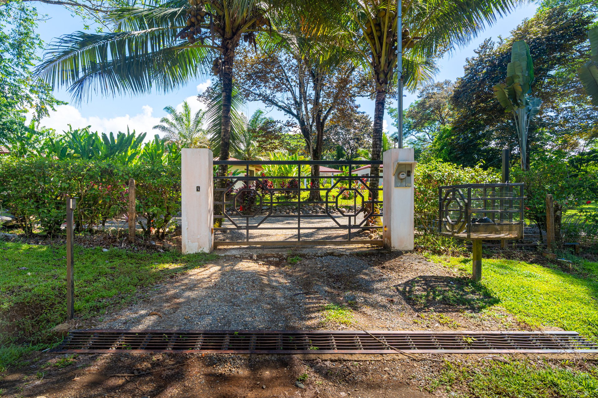 Villas Octagon – Prime Investment & Lifestyle Opportunity