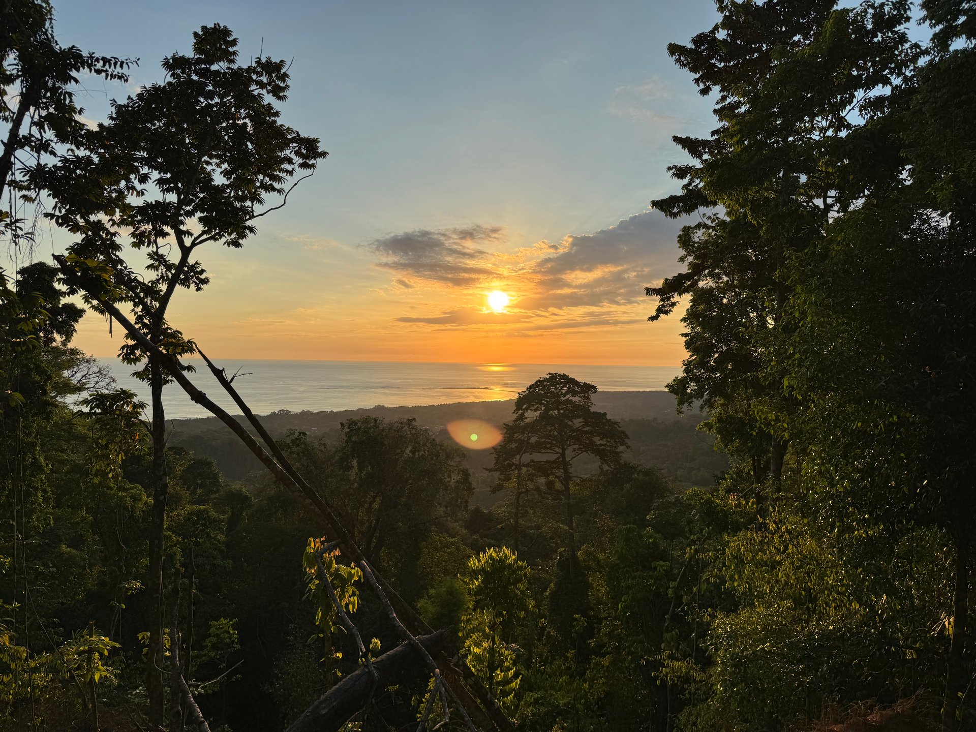 Front-Row Ocean View Lot in the Exclusive Mountains of La Unión