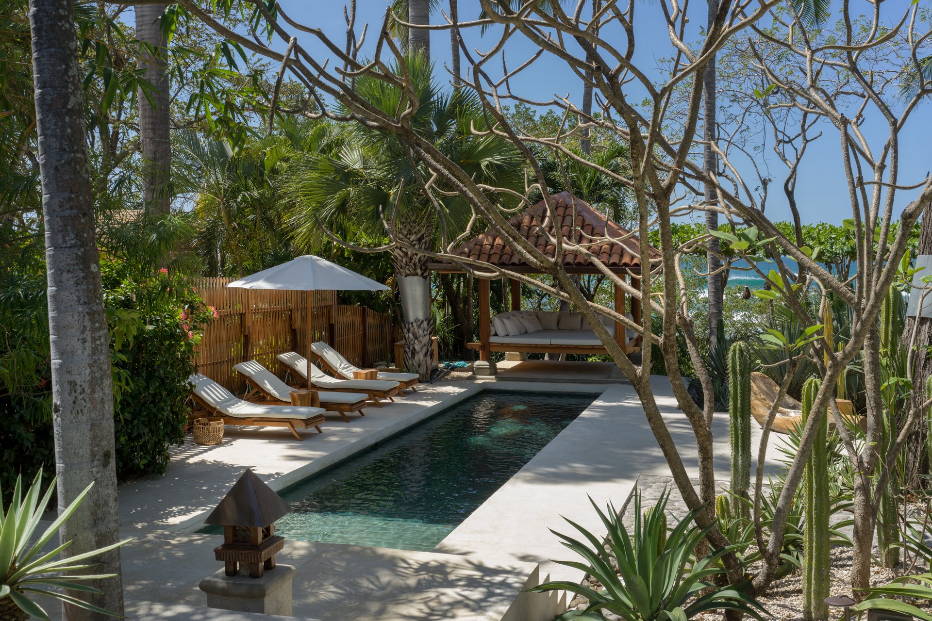 Villa Serena | Oceanfront Luxury in Playa Langosta