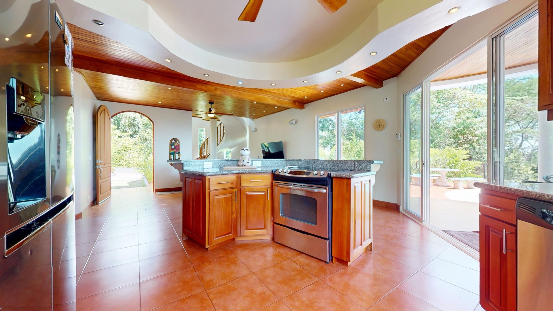 Ojochateau - Rare Ocean & Mountain View 4BR Home in Costa Rica