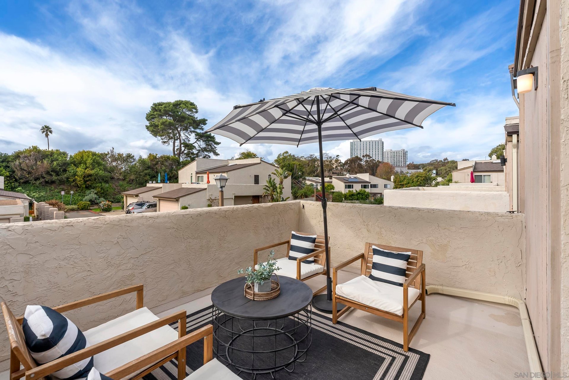 8871 Caminito Primavera, La Jolla, CA 92037